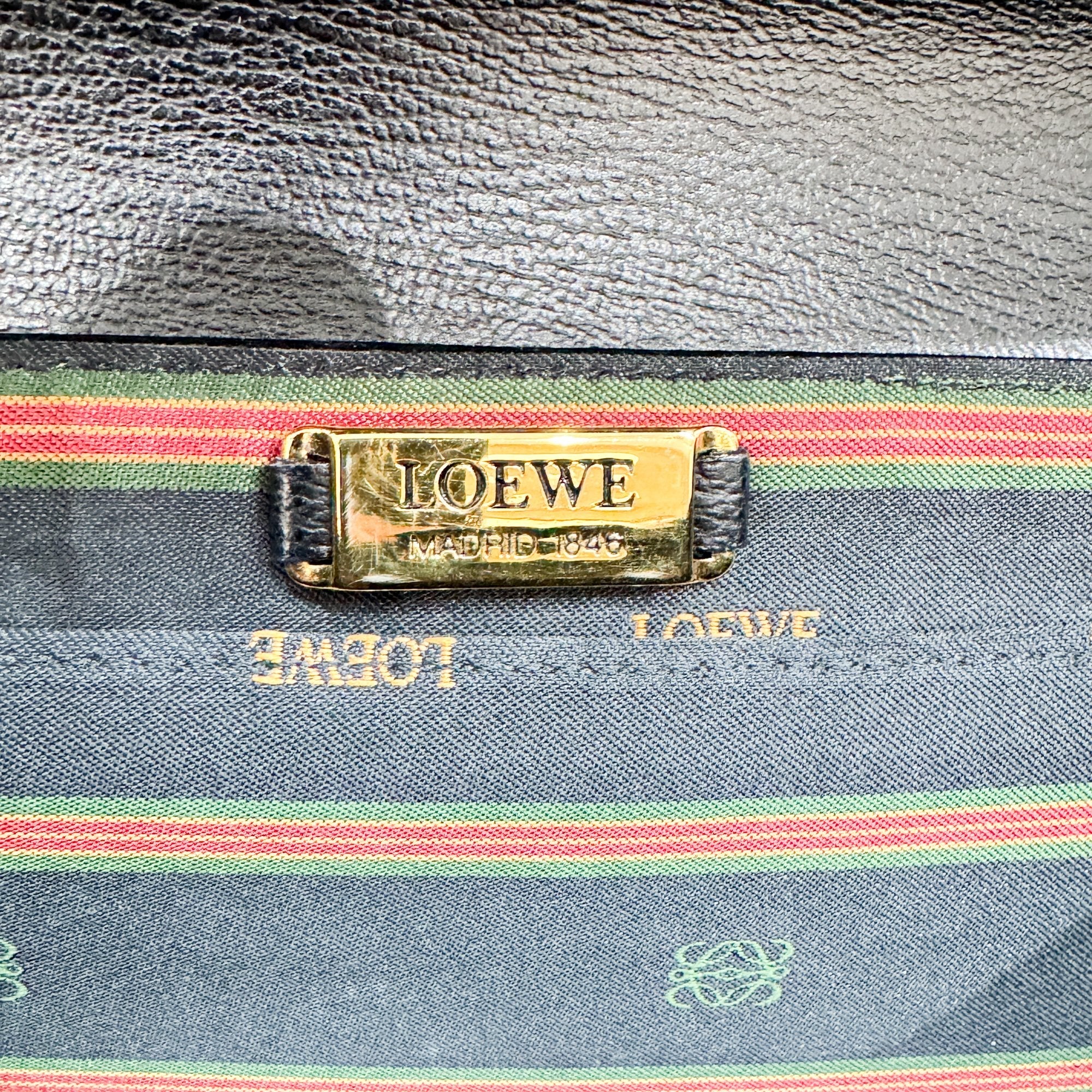 Velazquez Black Leather Hand Bag