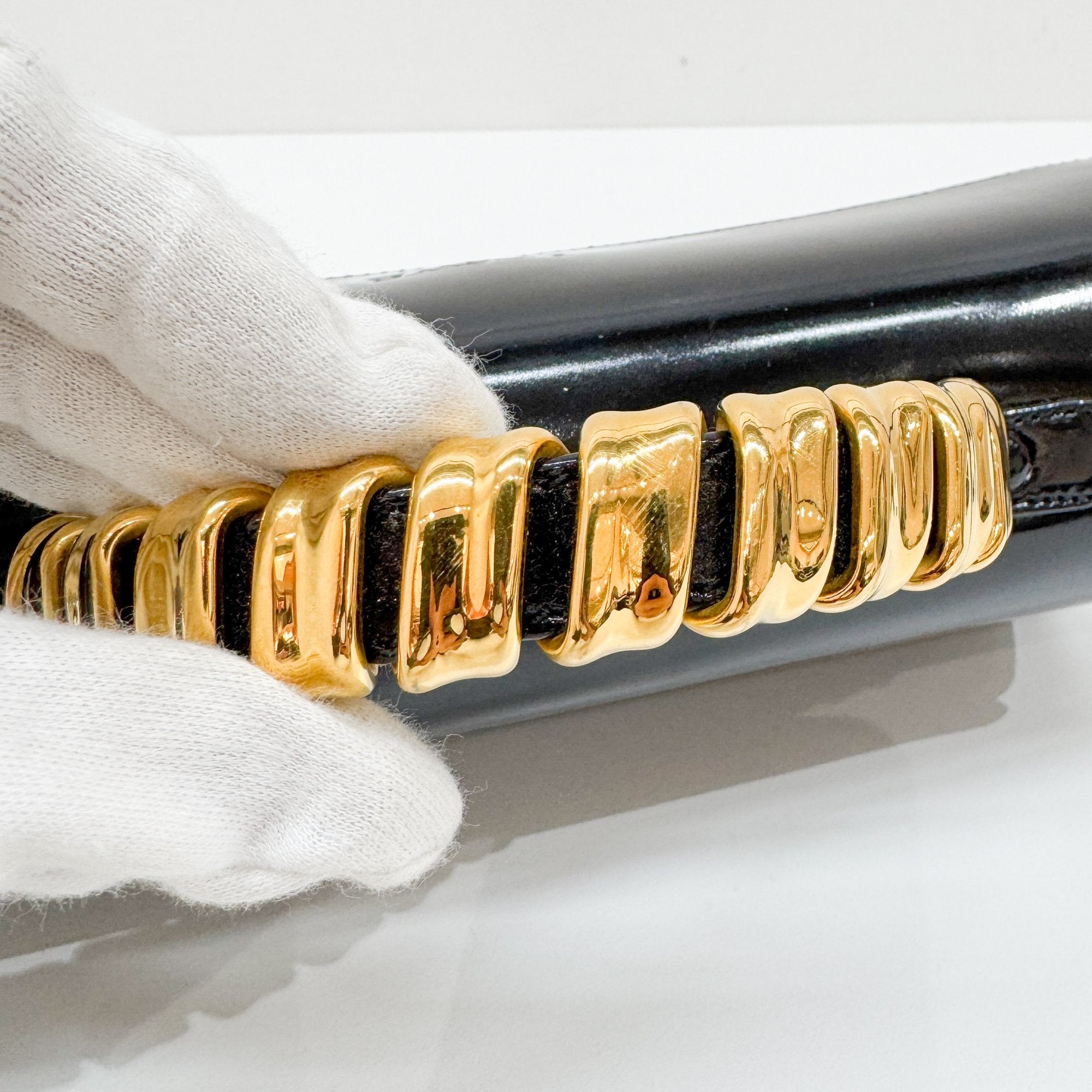 Velazquez Black Leather Hand Bag