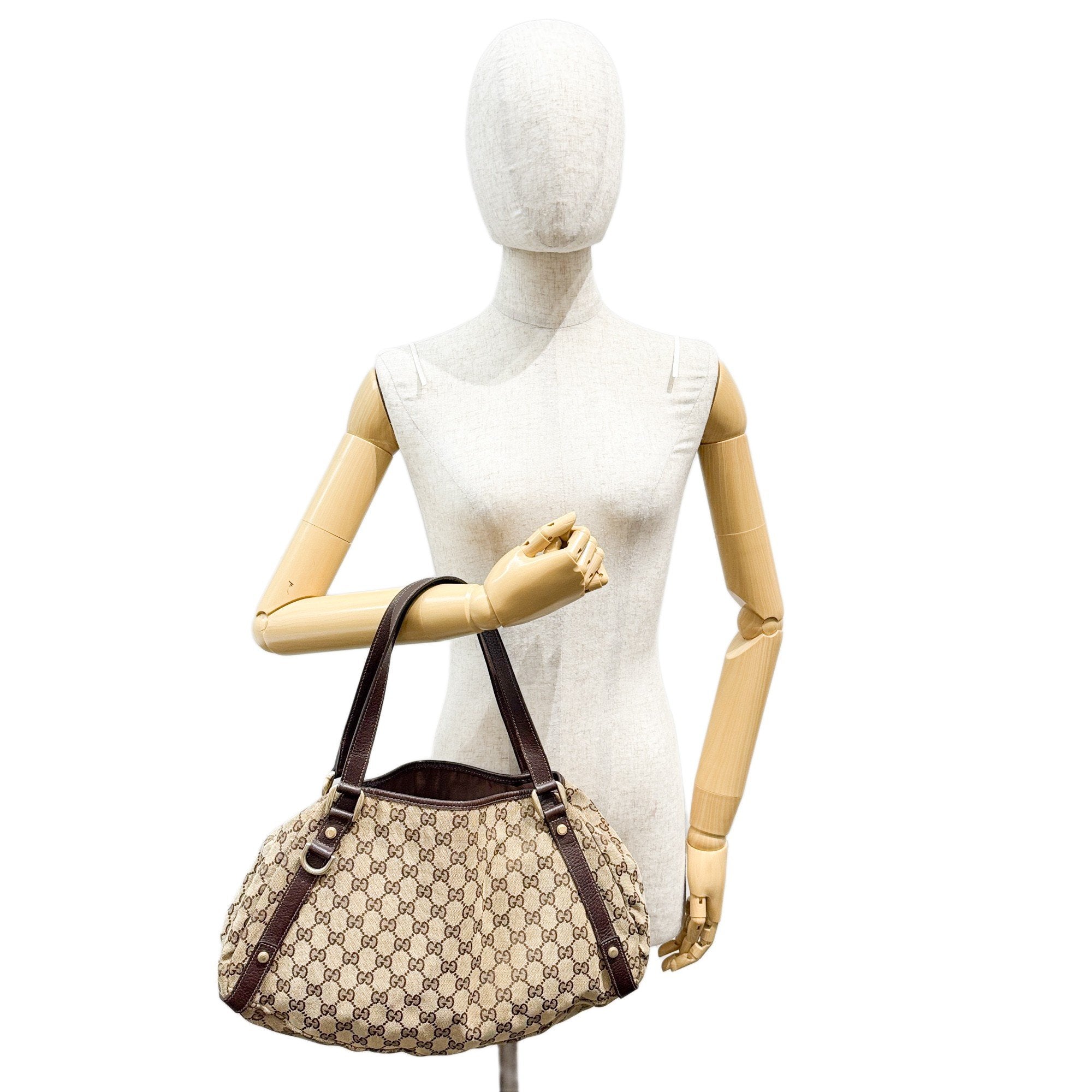 Abbey Brown GG Canvas Shoulder Bag