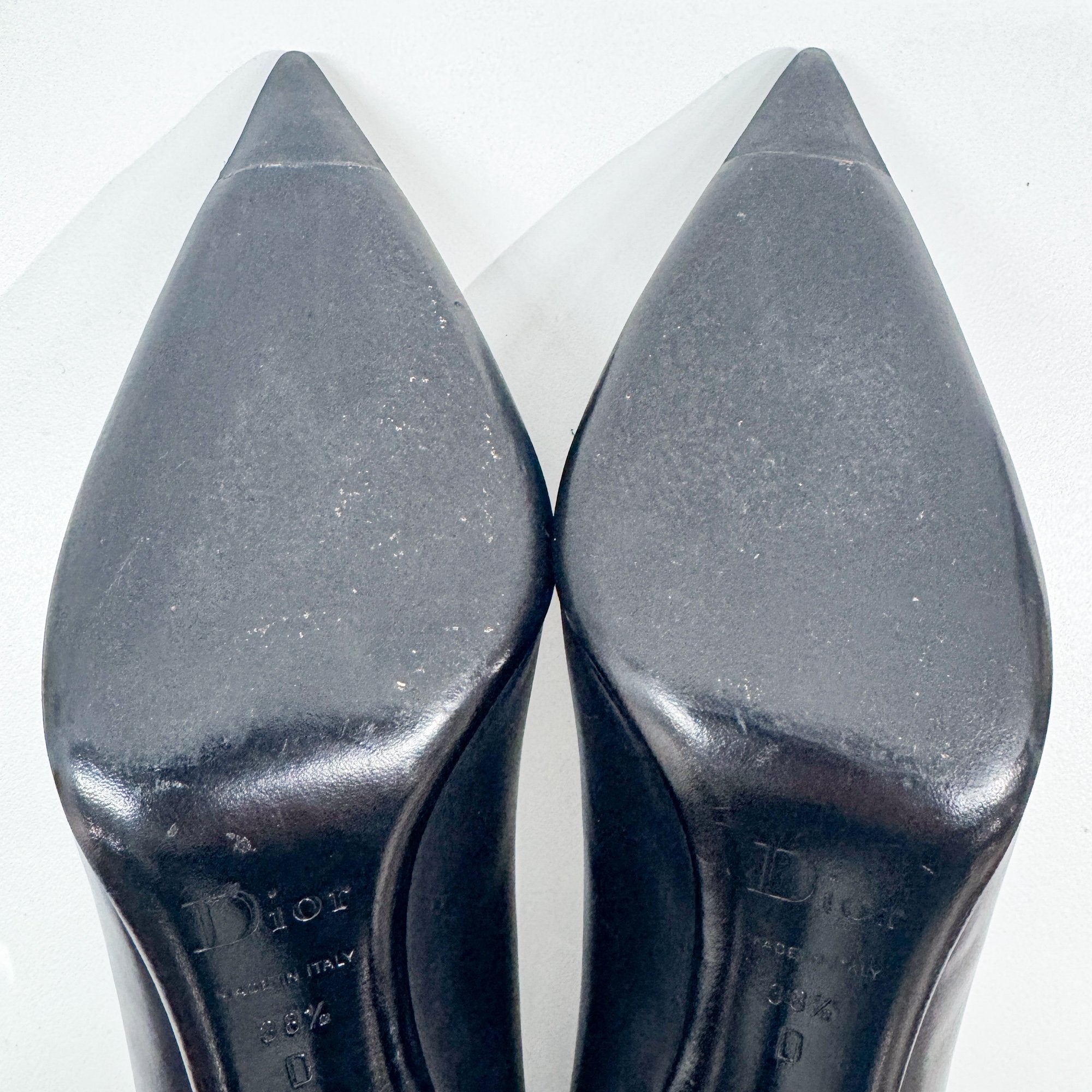 Size 38 1/2 EU Bow Black Leather Heels