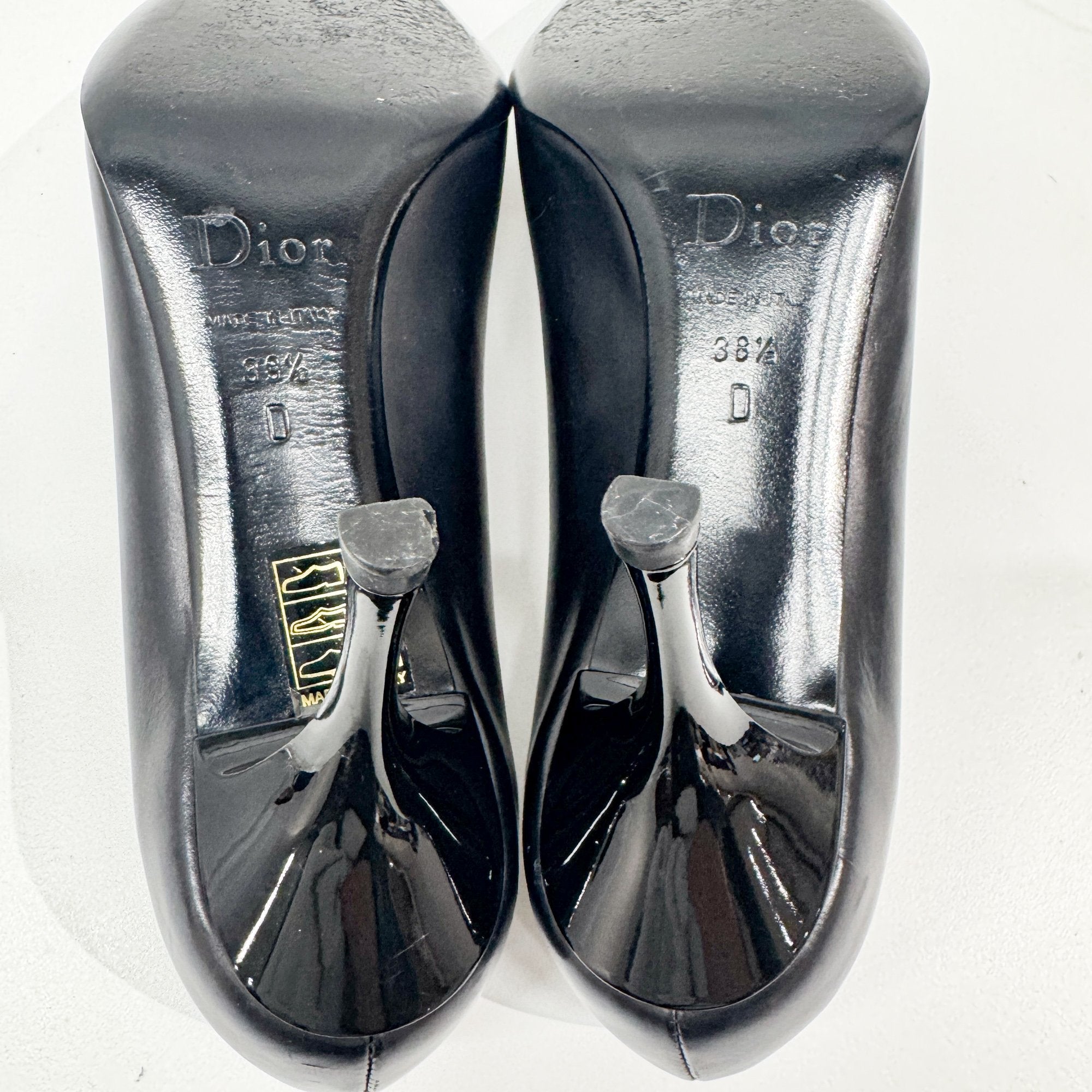 Size 38 1/2 EU Bow Black Leather Heels