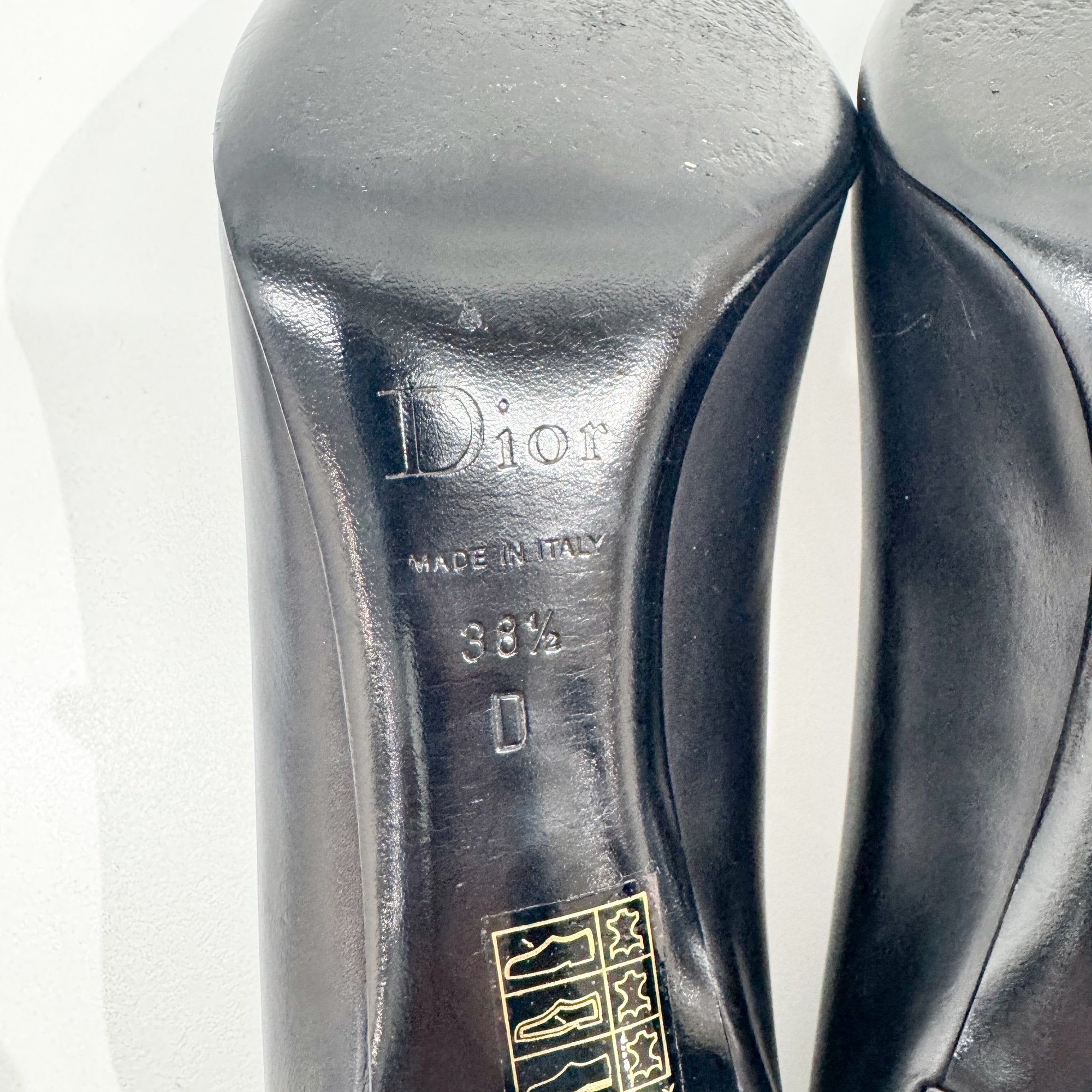 Size 38 1/2 EU Bow Black Leather Heels