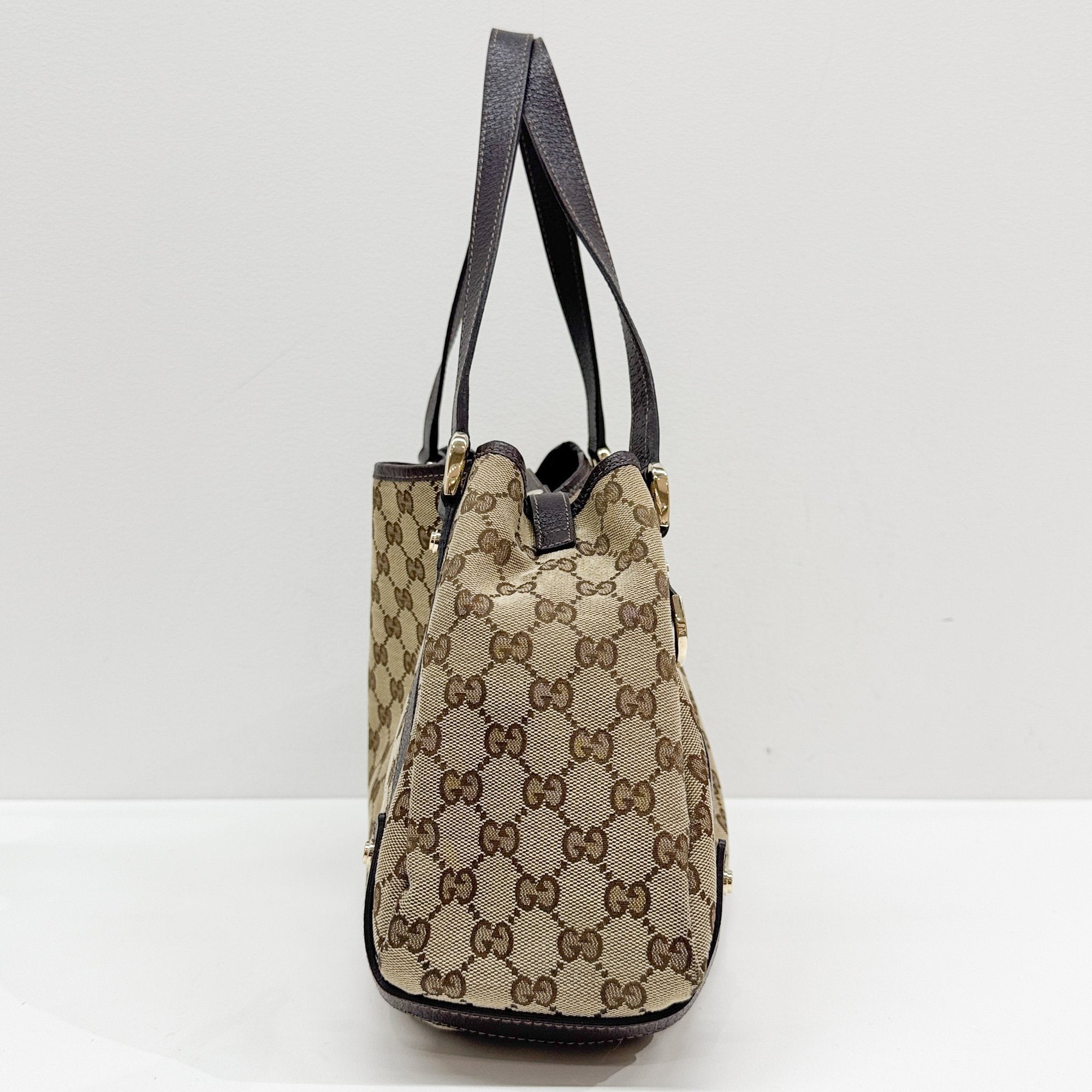 Abbey Brown GG Canvas Shoulder Bag