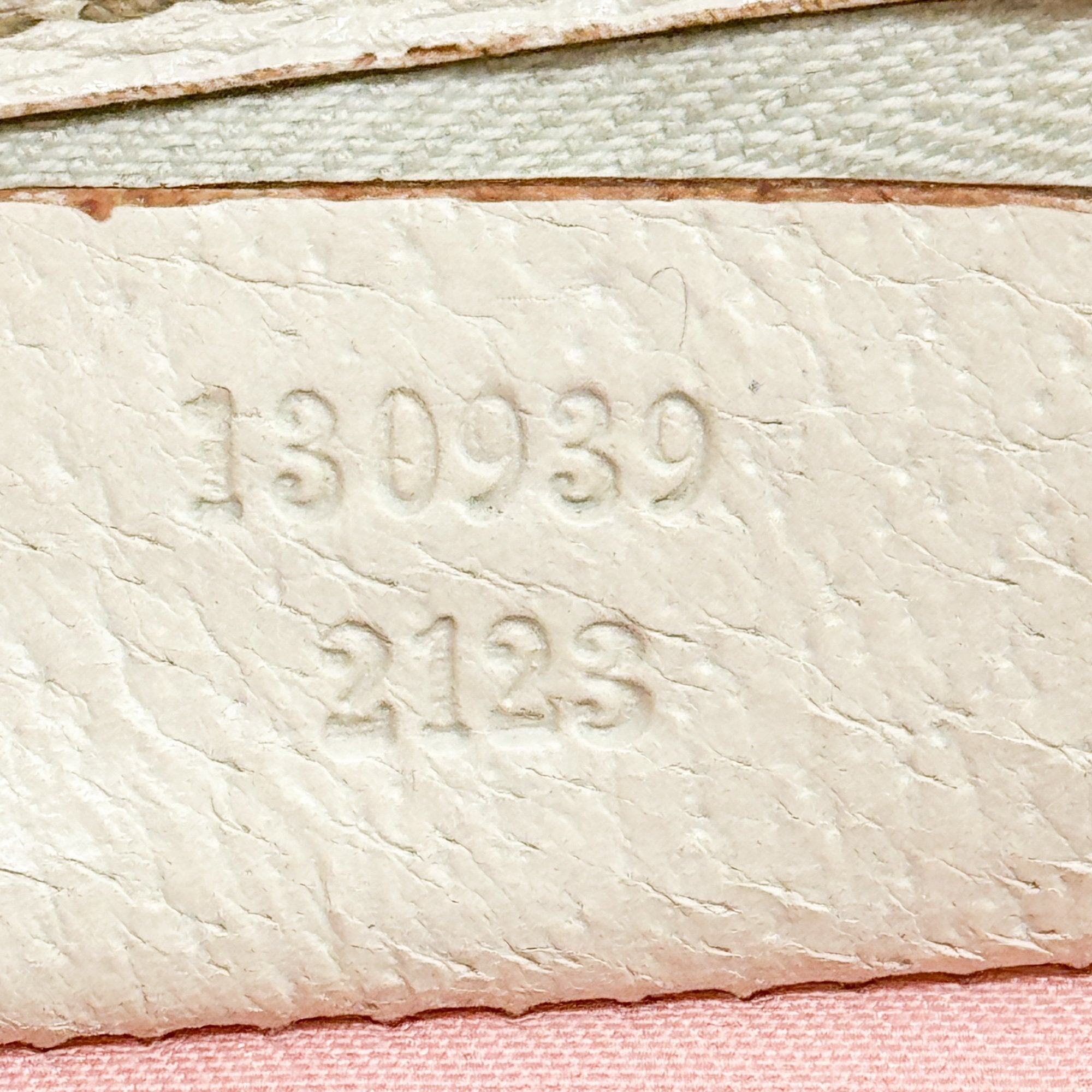 Abbey Pink GG Canvas Shoulder Bag