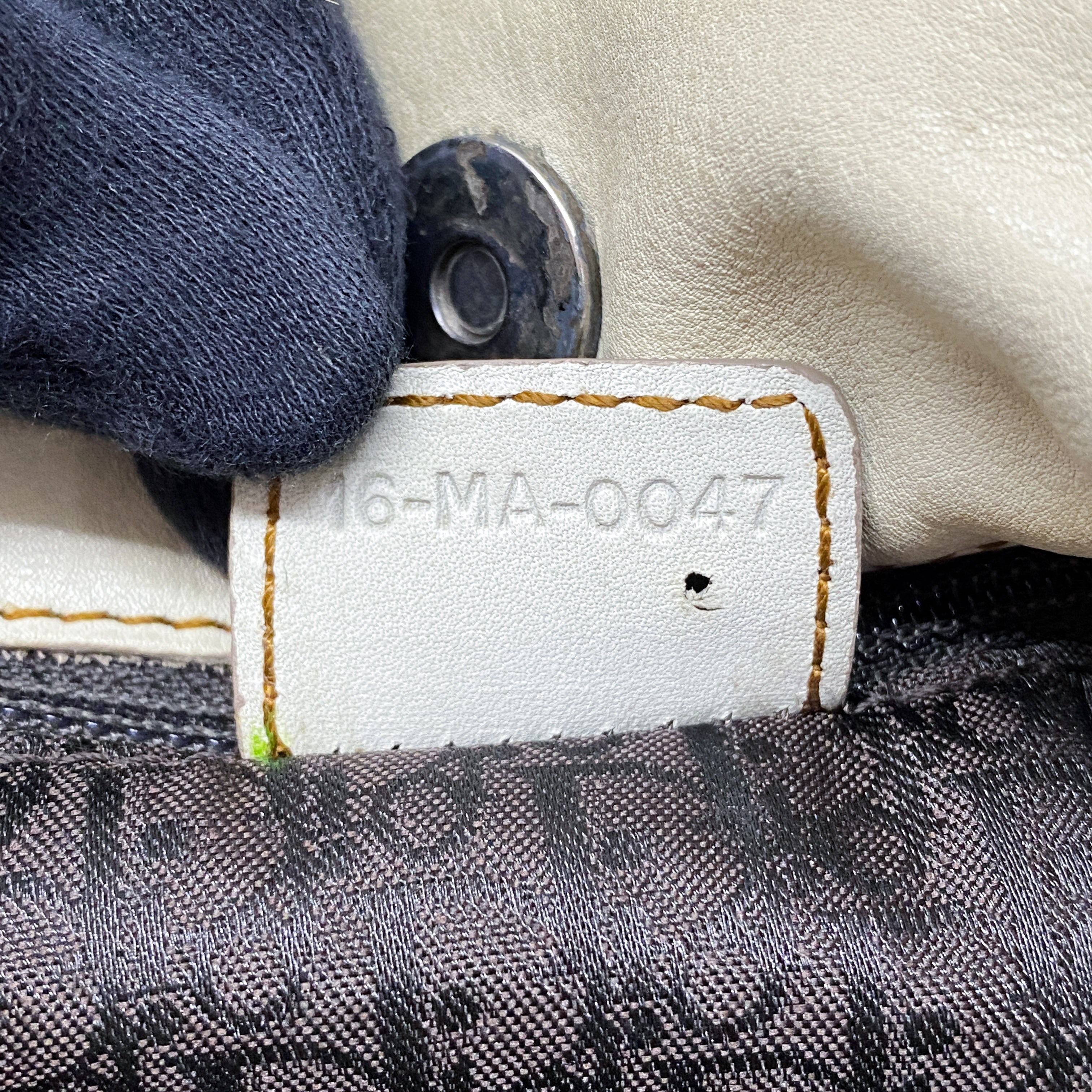 Gaucho Beige Leather Shoulder Bag