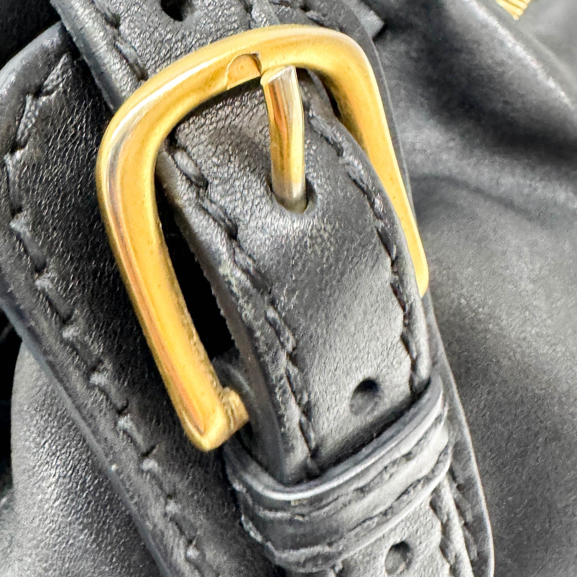 Vitello Lux Bow Bag Leather Shoulder Bag