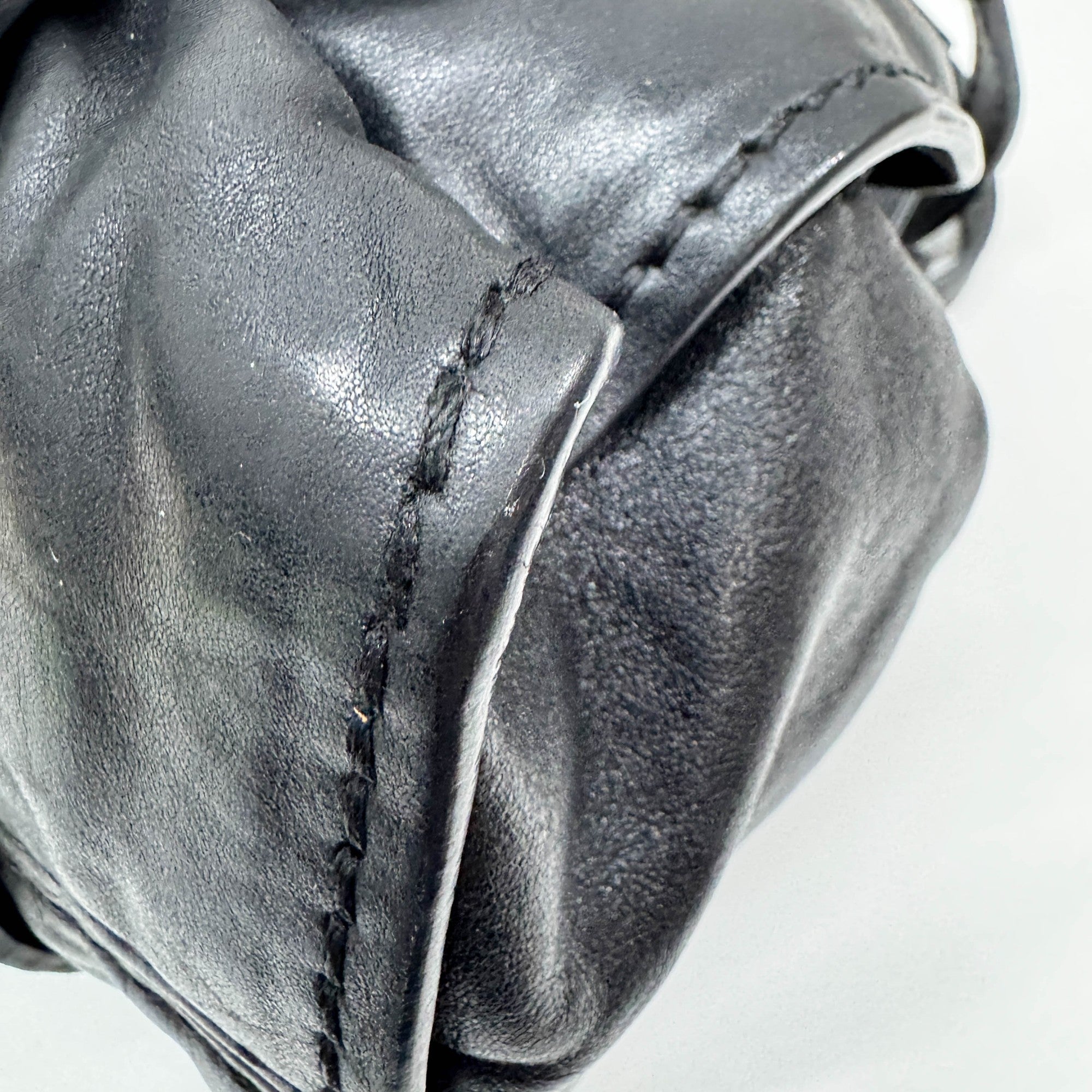 Vitello Lux Bow Bag Leather Shoulder Bag