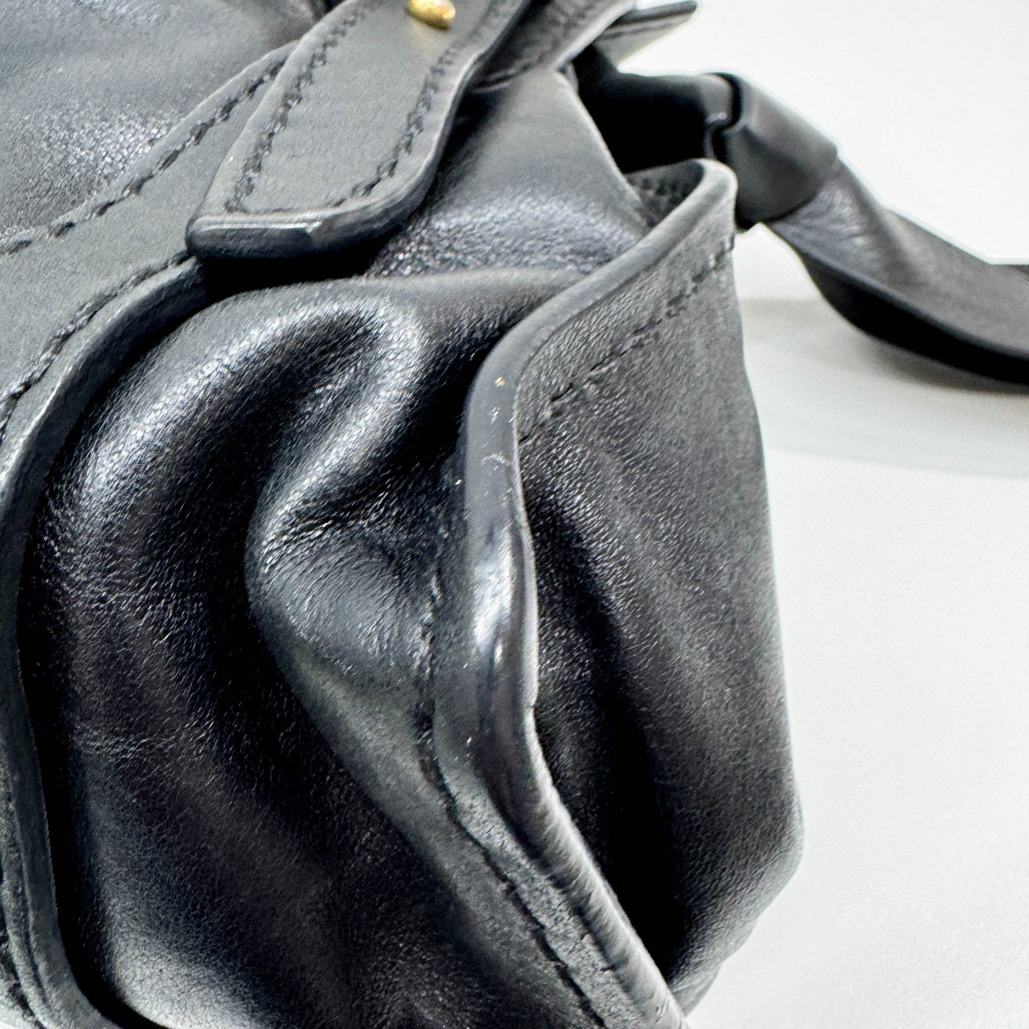 Vitello Lux Bow Bag Leather Shoulder Bag