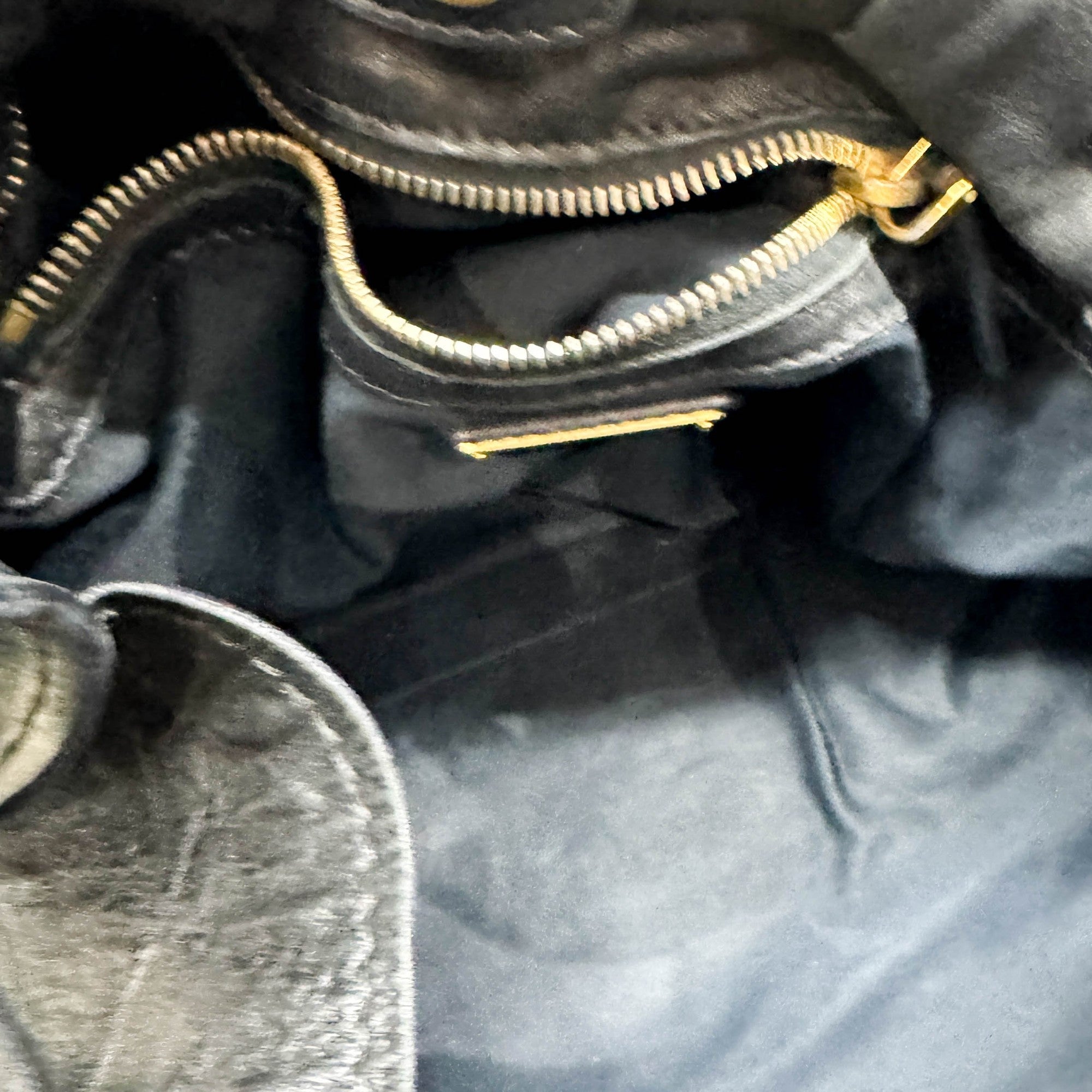 Vitello Lux Bow Bag Leather Shoulder Bag