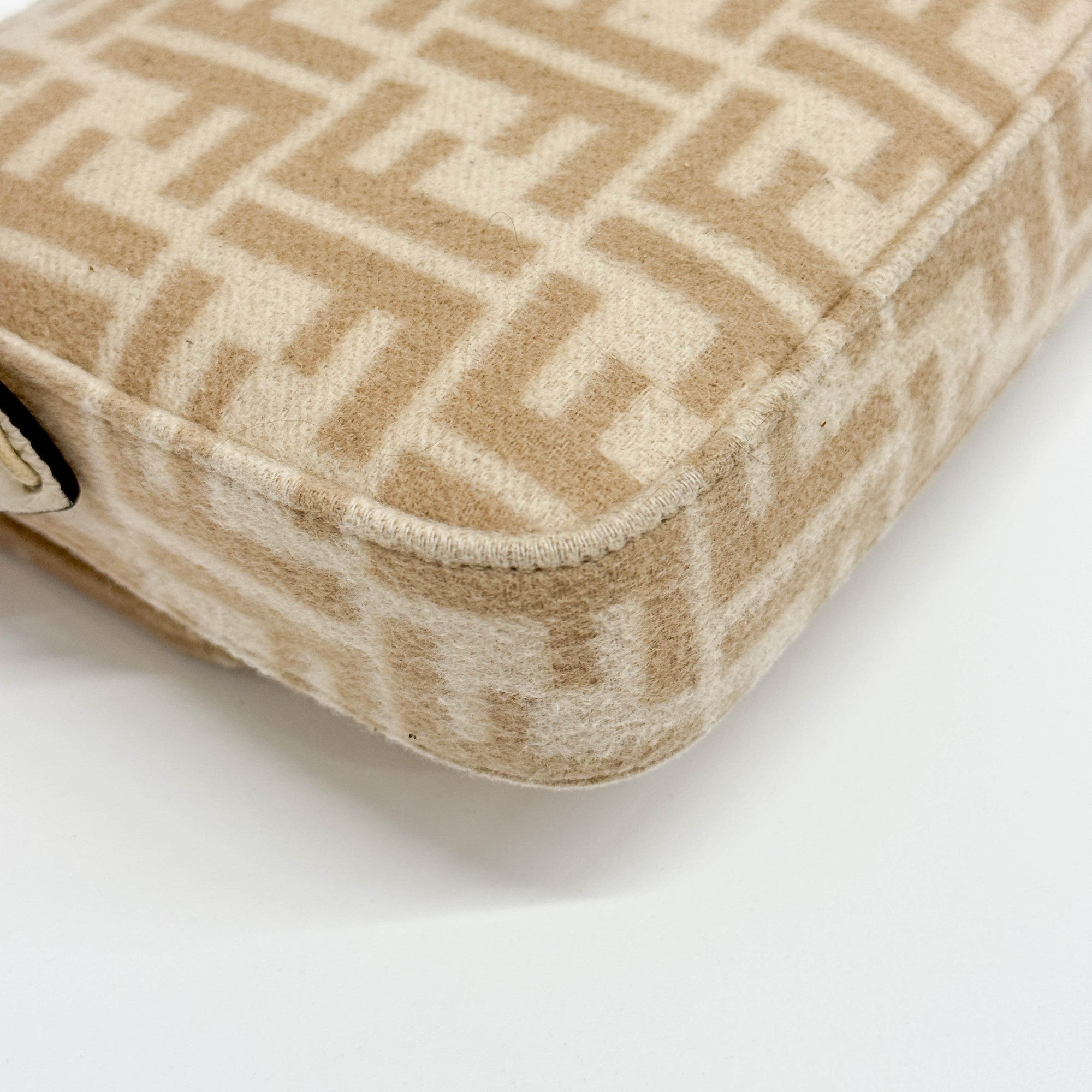 Baguette Beige Zucca Canvas Wool Shoulder Bag