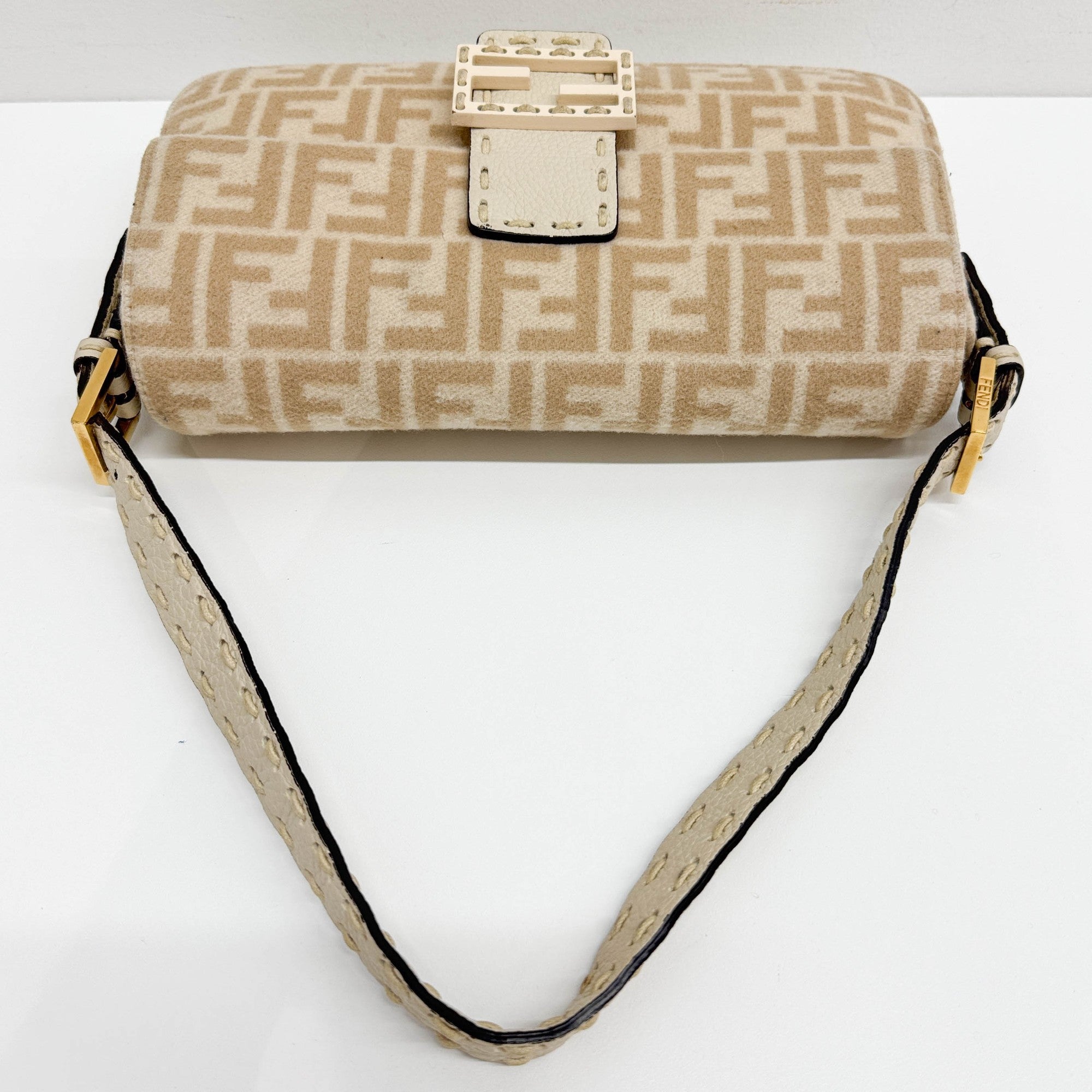 Baguette Beige Zucca Canvas Wool Shoulder Bag