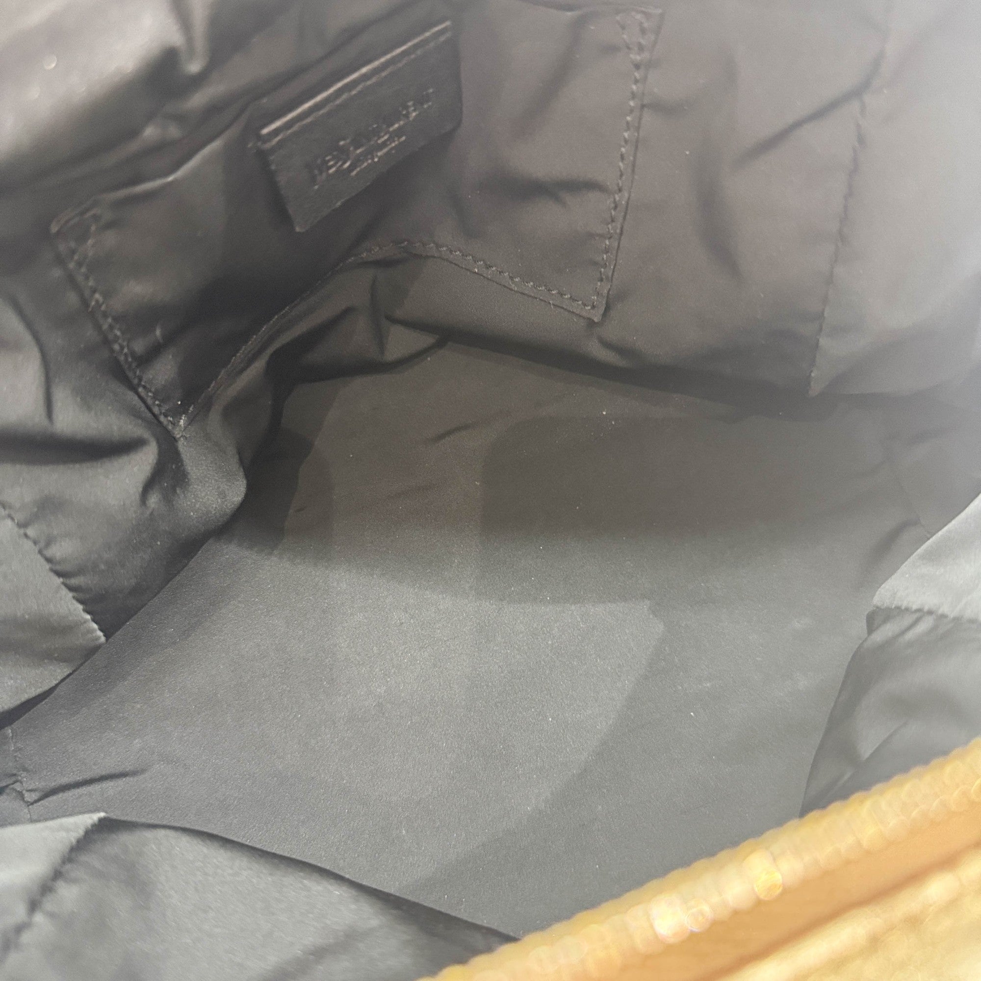 Y-Mail Gold Leather Hand Bag