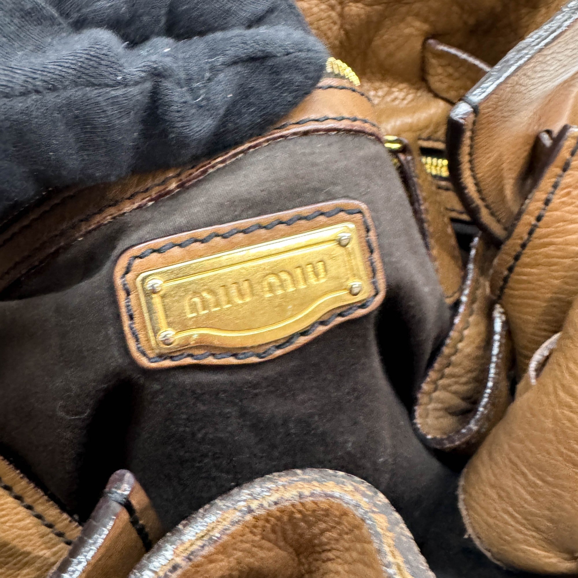 Vitello Lux Bow Brown Leather Shoulder Bag