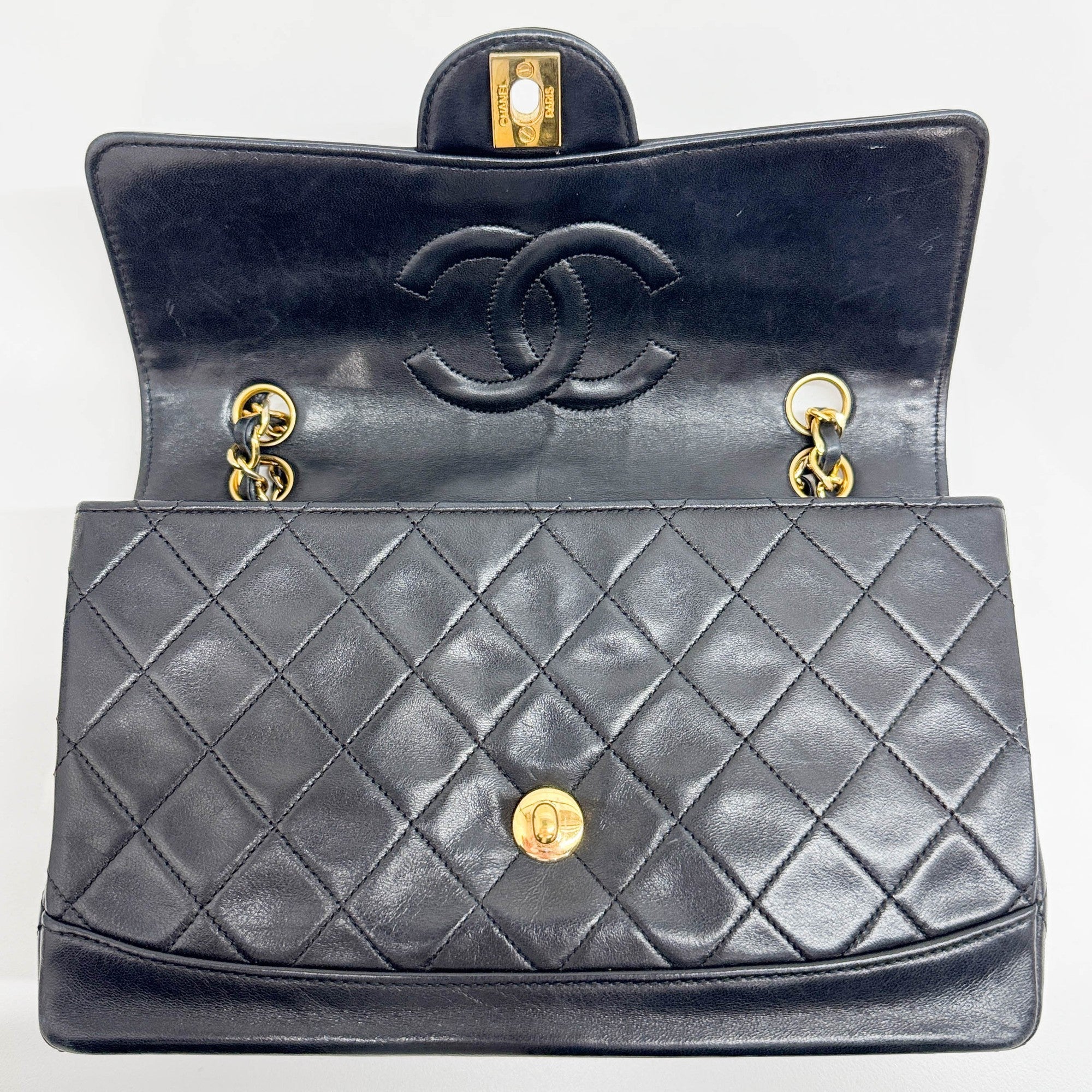 Matelasse Black Leather with Gold Details Shoulder Bag