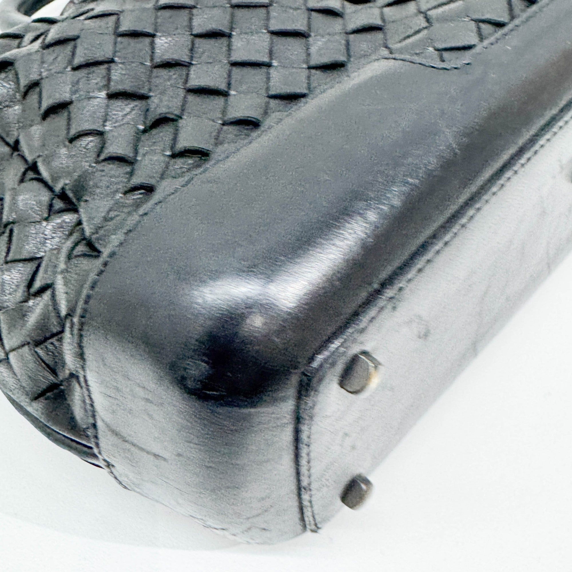 Intrecciato Black Leather Hand Bag