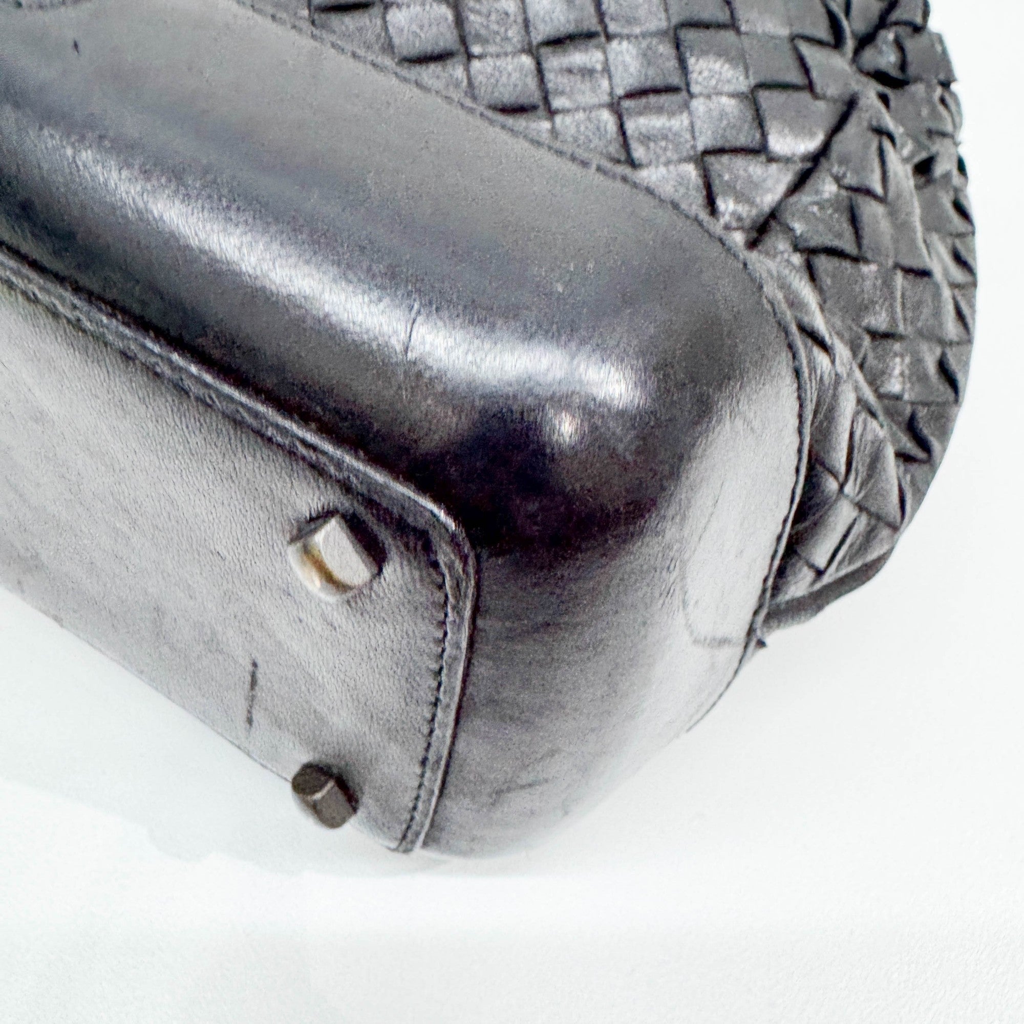 Intrecciato Black Leather Hand Bag