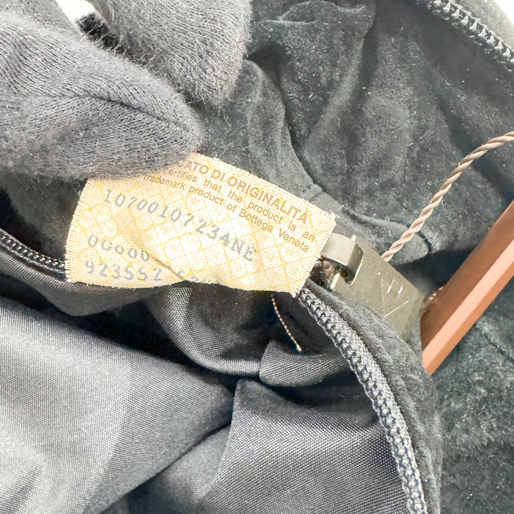 Intrecciato Black Leather Hand Bag