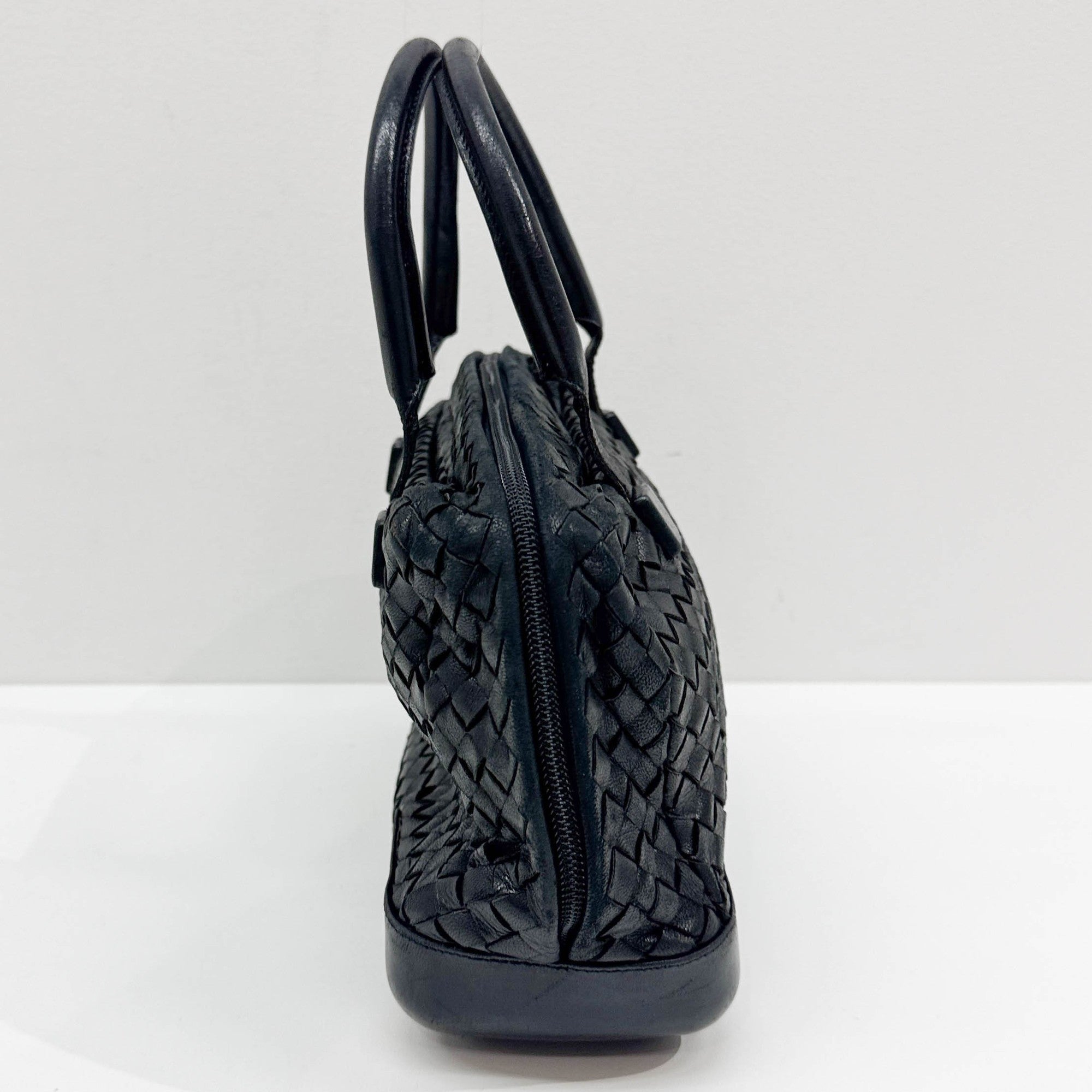 Intrecciato Black Leather Hand Bag