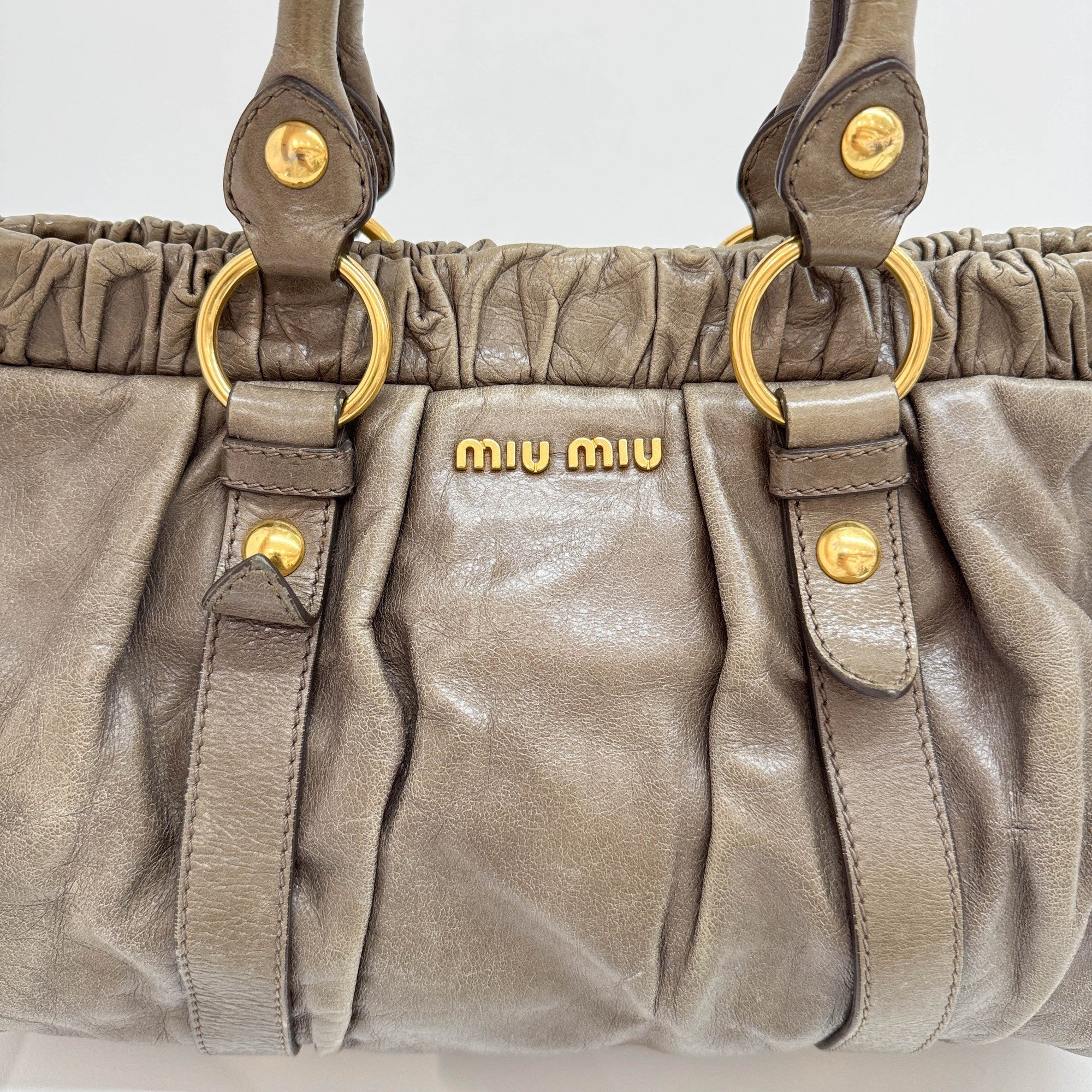 Vitello Dark Khaki Leather Hand Bag