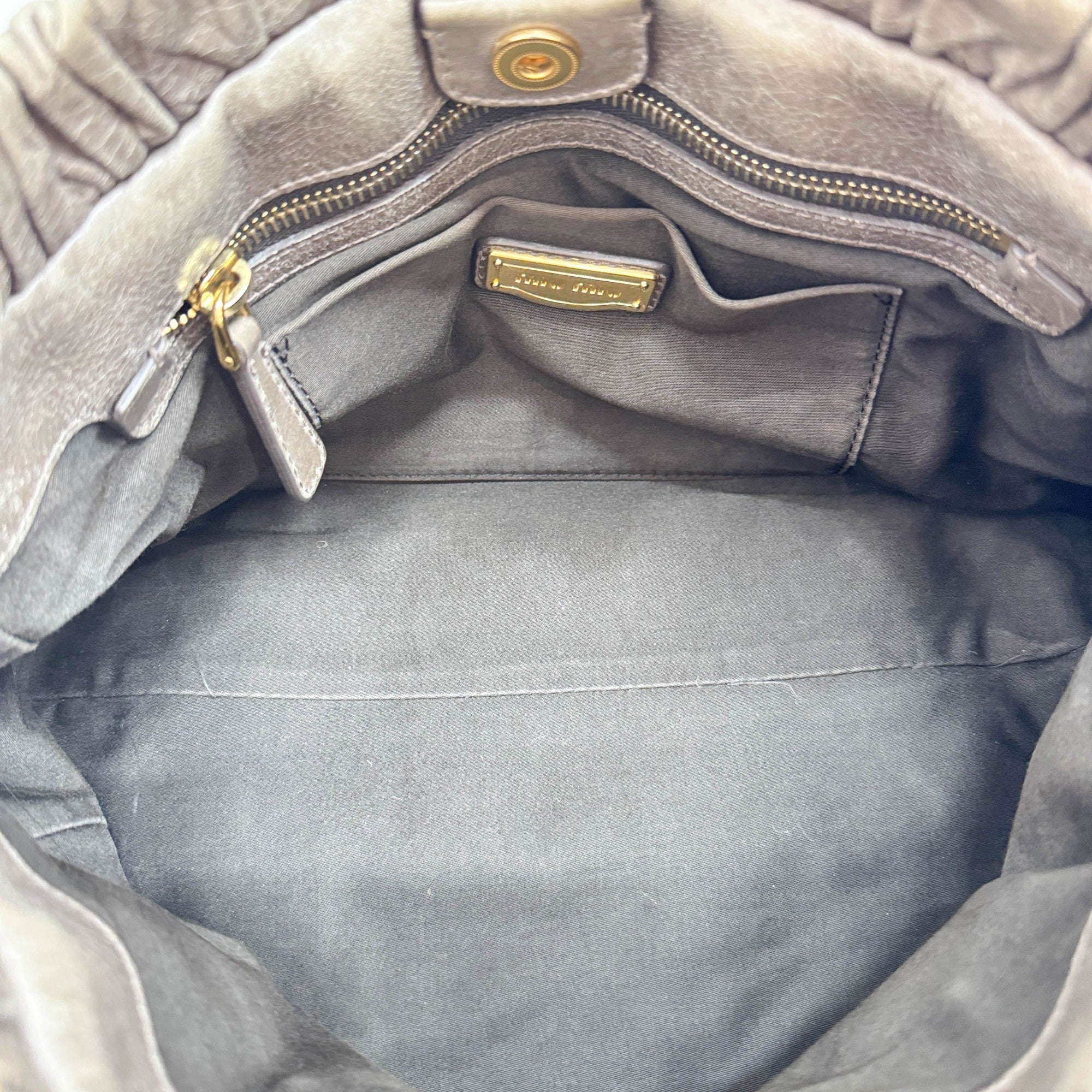 Vitello Dark Khaki Leather Hand Bag