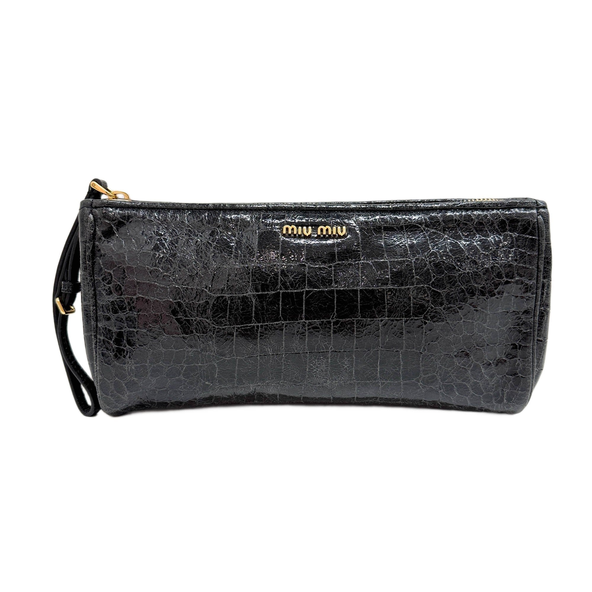 00s archive MIUMIU 希少　クラッチバッグ　イントレ　レザー　黒 MIU MIU's Preloved Exquisite Treasures - HivePreloved.com – HIVE