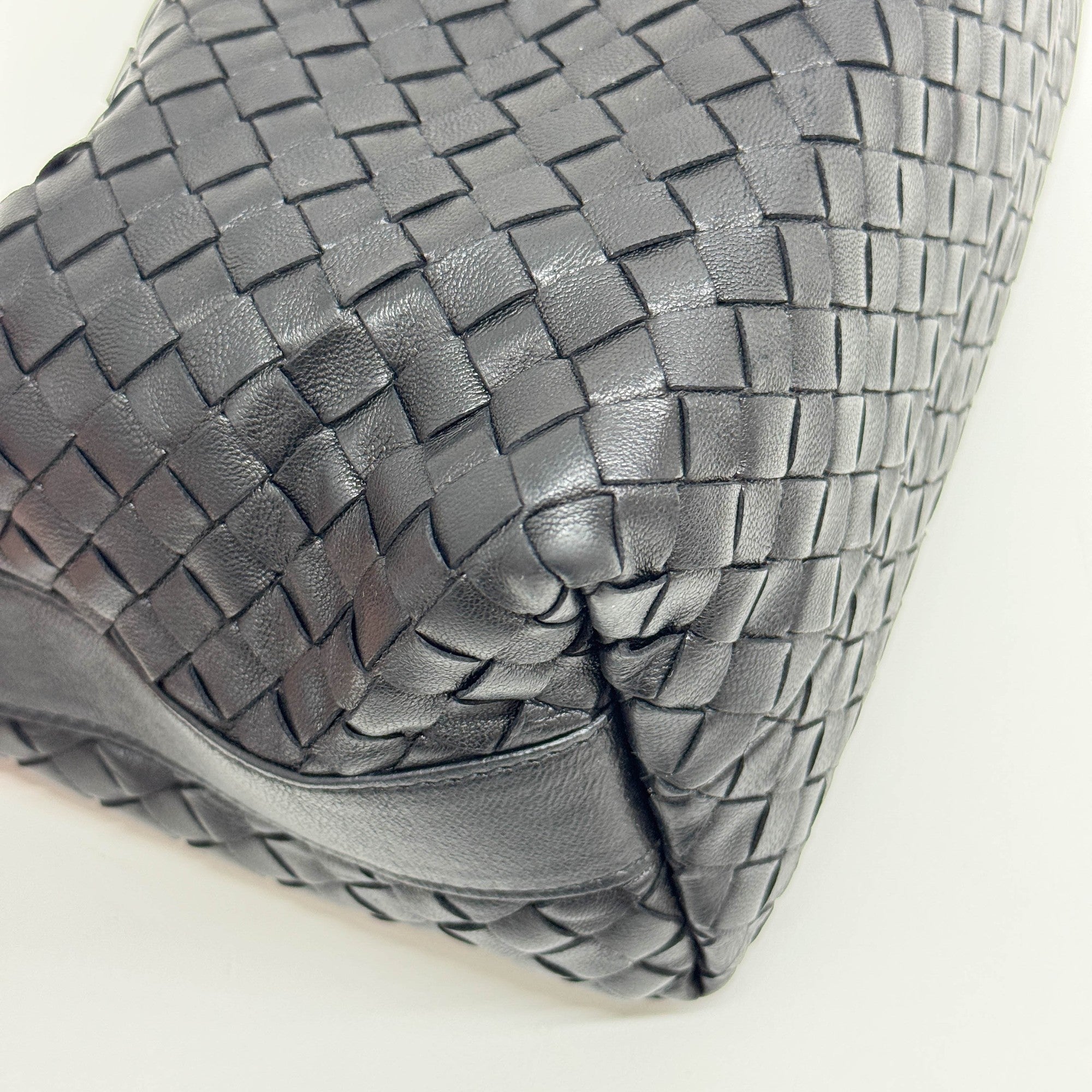 Intrecciato Black Leather Hand Bag