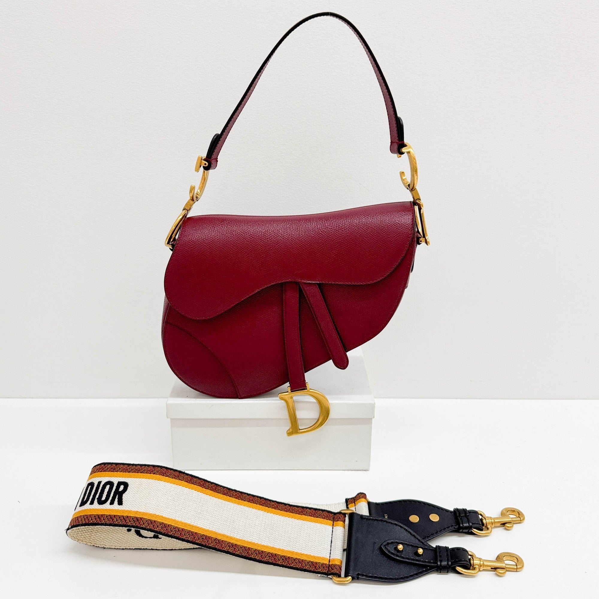 Saddle Maroon Leather Shoulder Bag