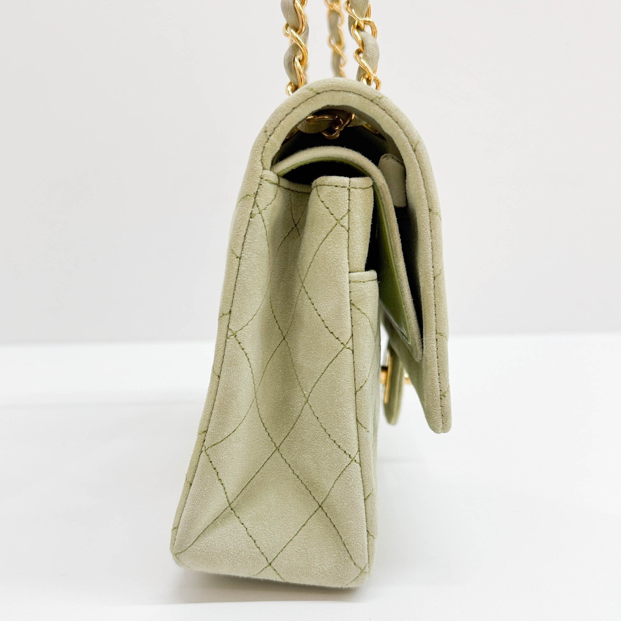 Double Flap Matelasse 25 Green Suede Chain Shoulder Bag