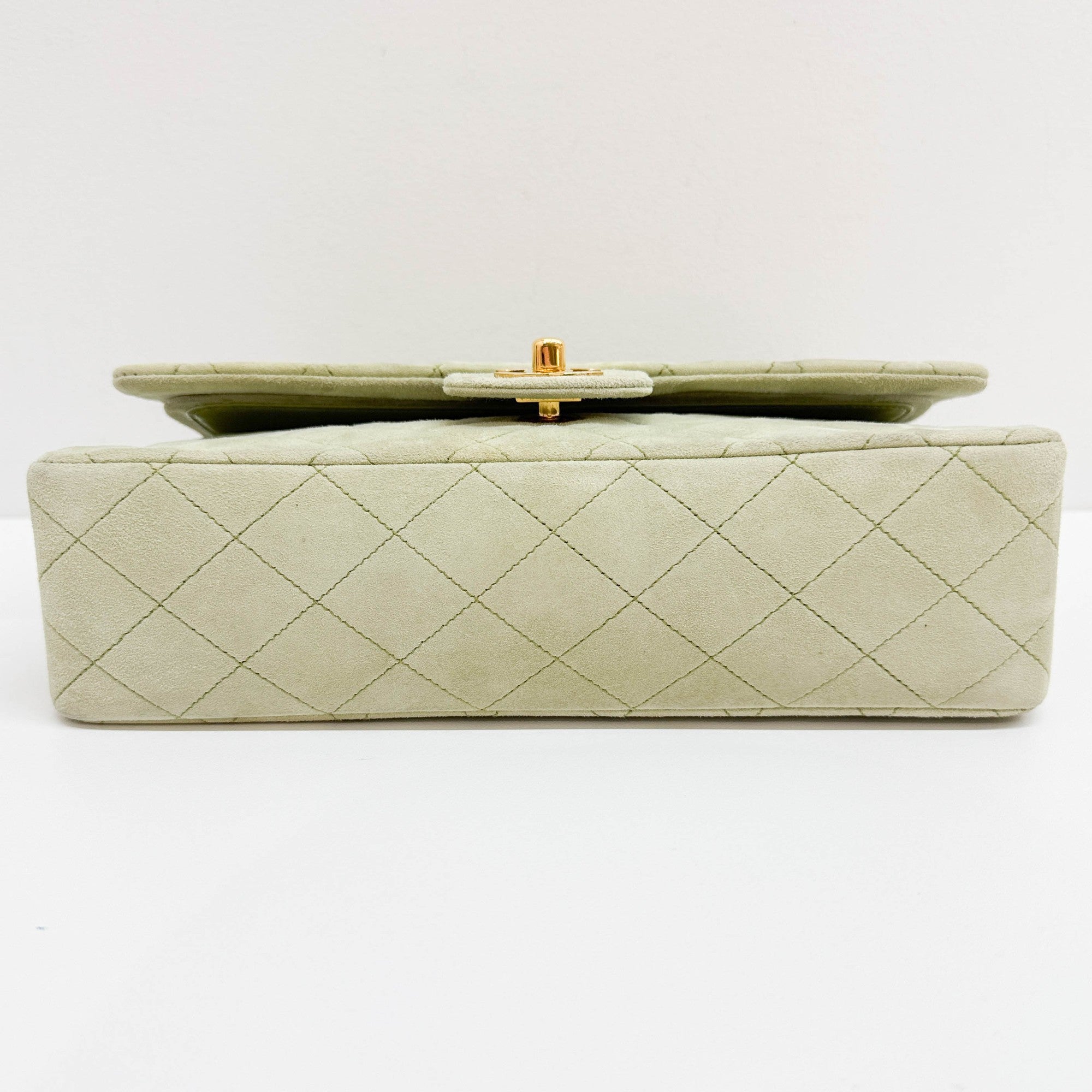 Double Flap Matelasse 25 Green Suede Chain Shoulder Bag