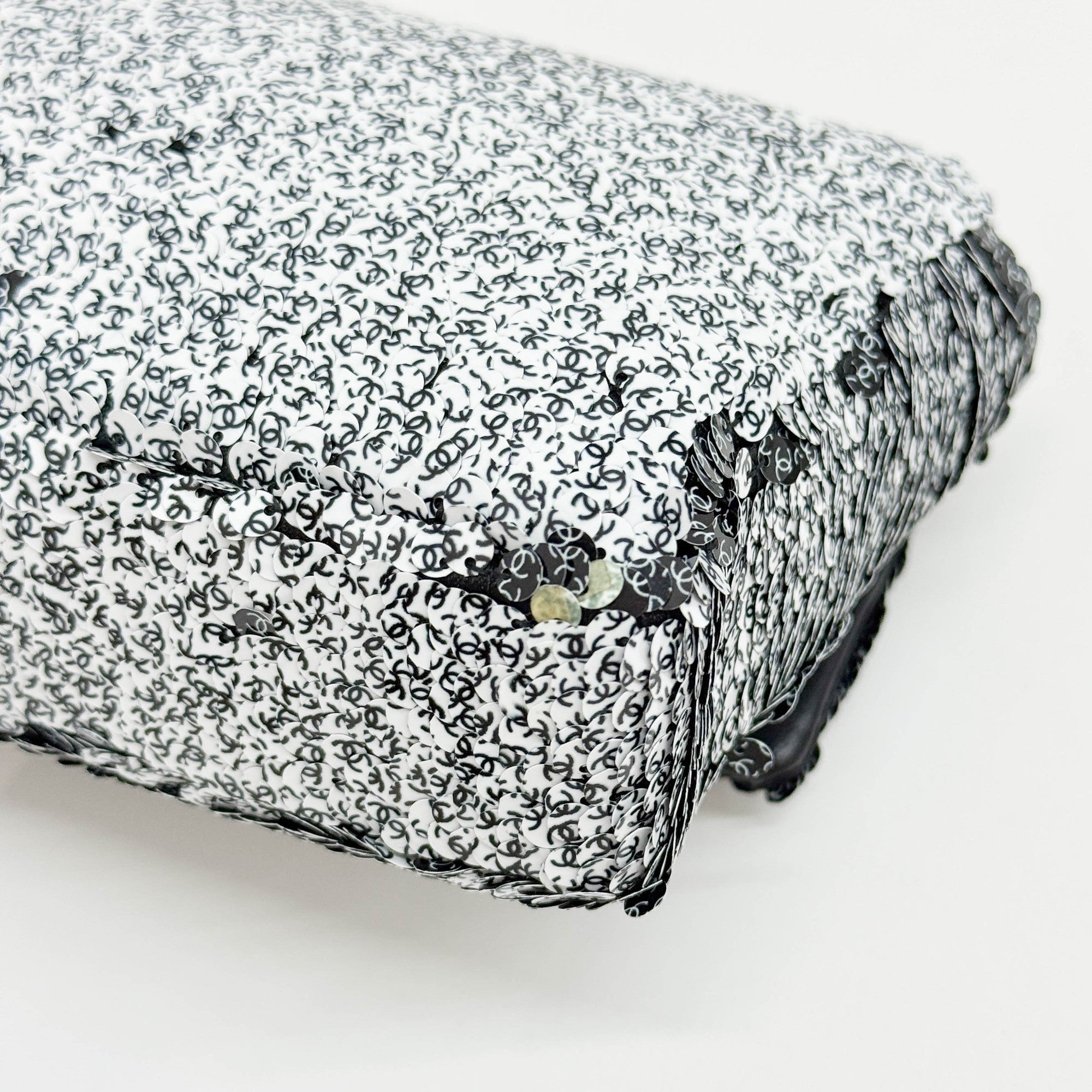 Classic Flap Coco Mark Sequins in Lambskin Chain Shoulder Bag