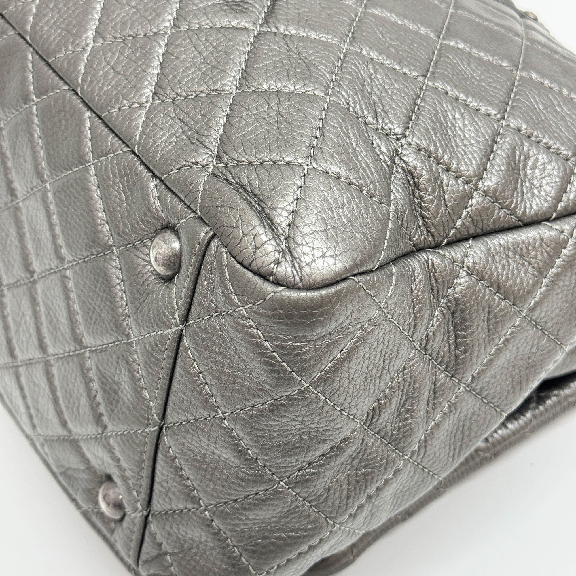 Classic Flap Jumbo Silver Chain Strap Shoulder Bag