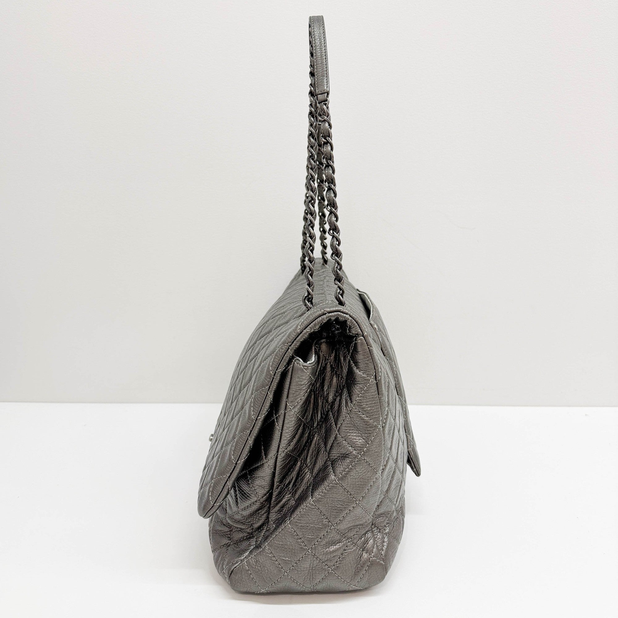 Classic Flap Jumbo Silver Chain Strap Shoulder Bag