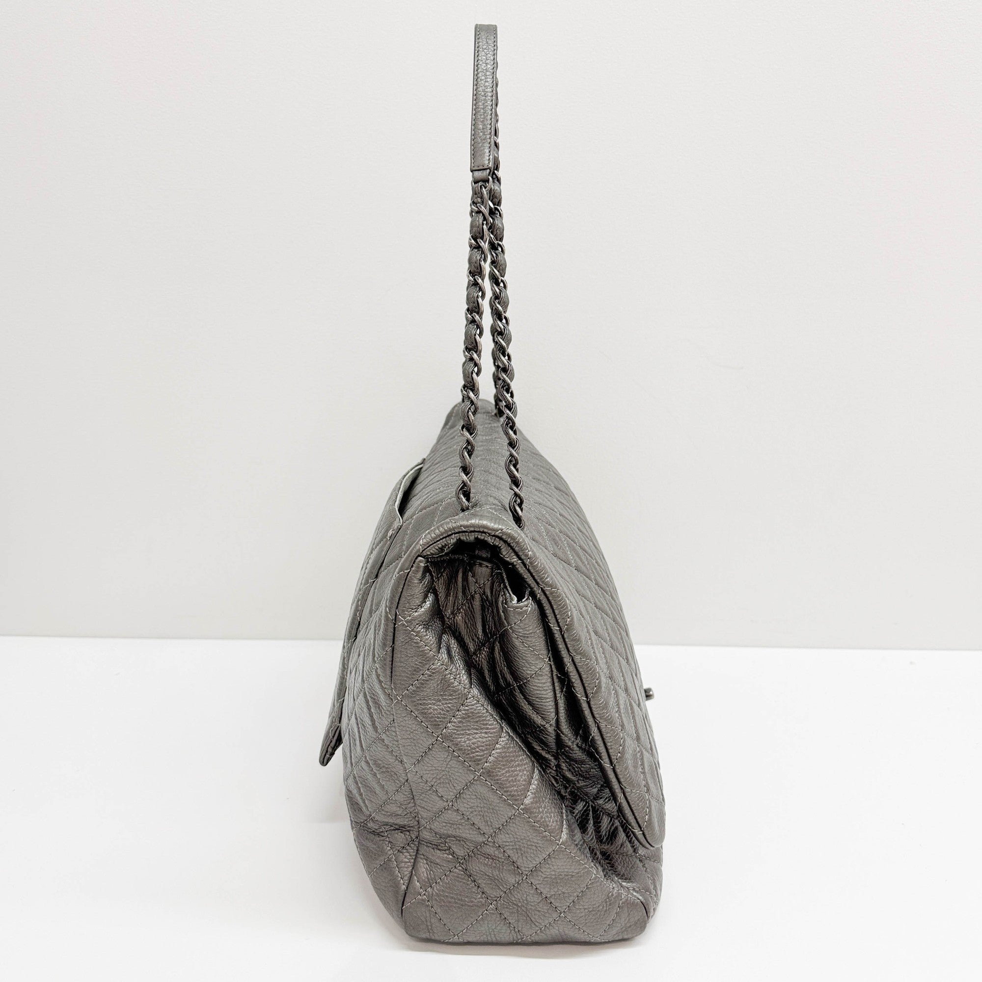 Classic Flap Jumbo Silver Chain Strap Shoulder Bag