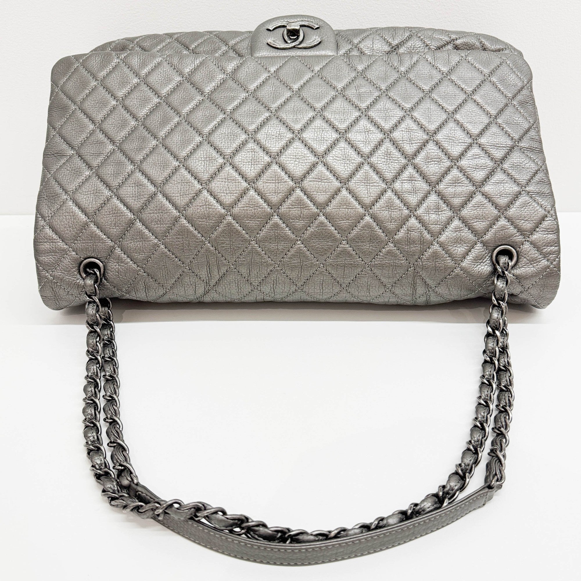 Classic Flap Jumbo Silver Chain Strap Shoulder Bag