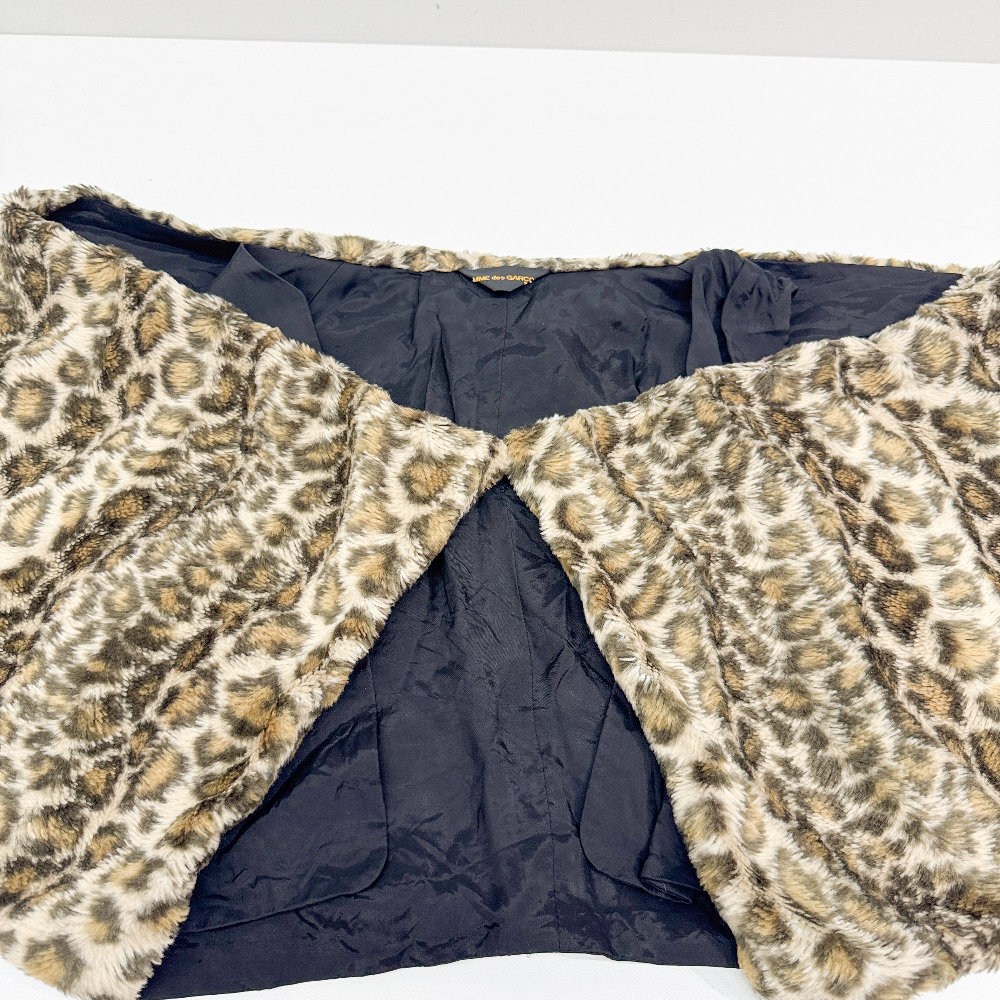 One Size Beige Leopard Print Fur Vest & Shawl