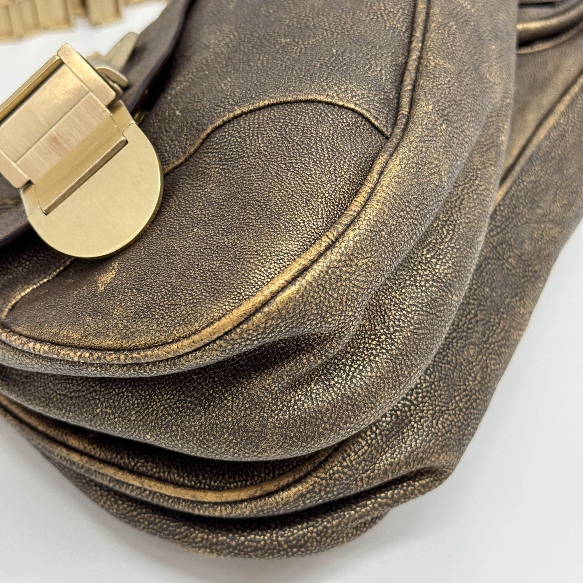 Gaucho Oyster Strap Gold Leather Shoulder Bag