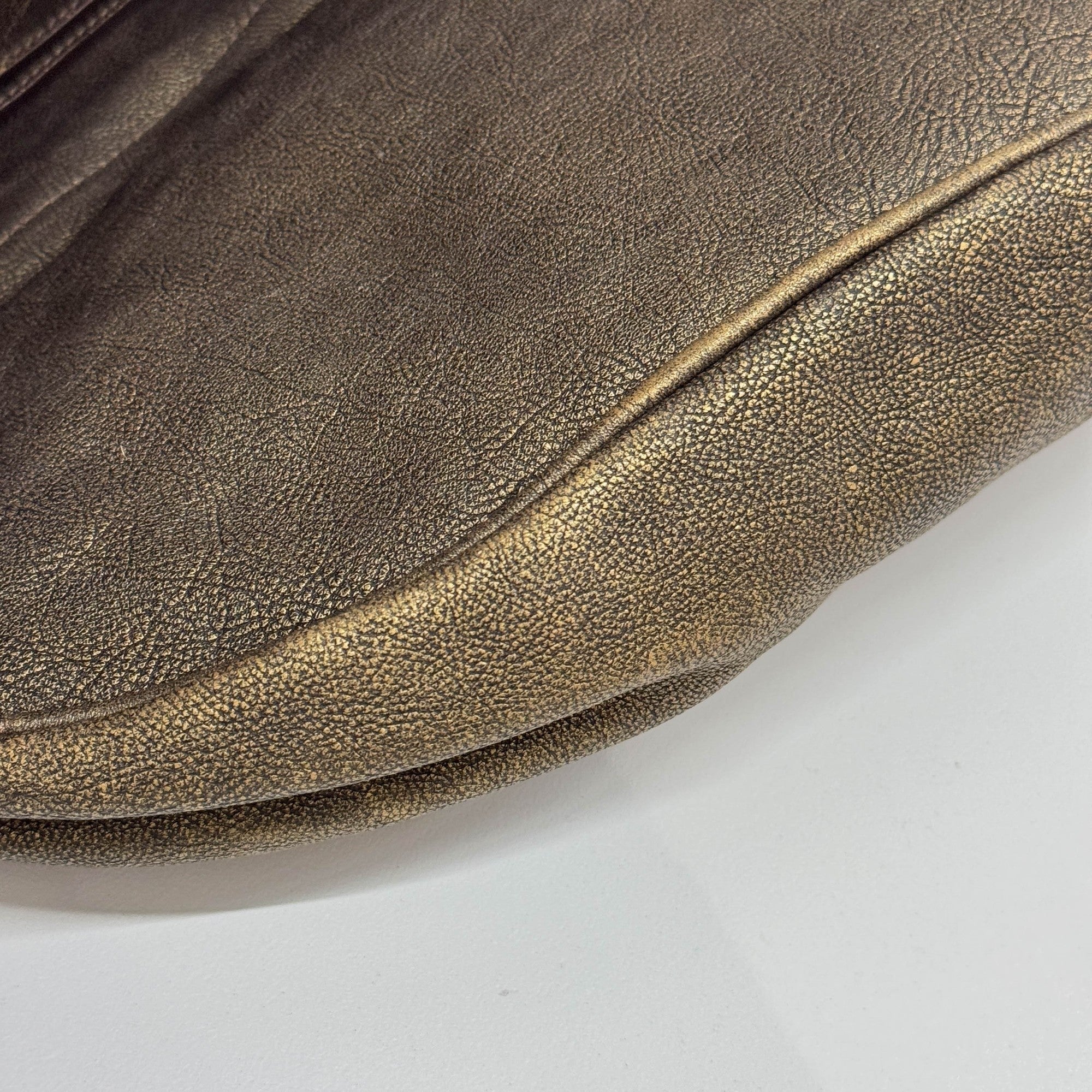 Gaucho Oyster Strap Gold Leather Shoulder Bag