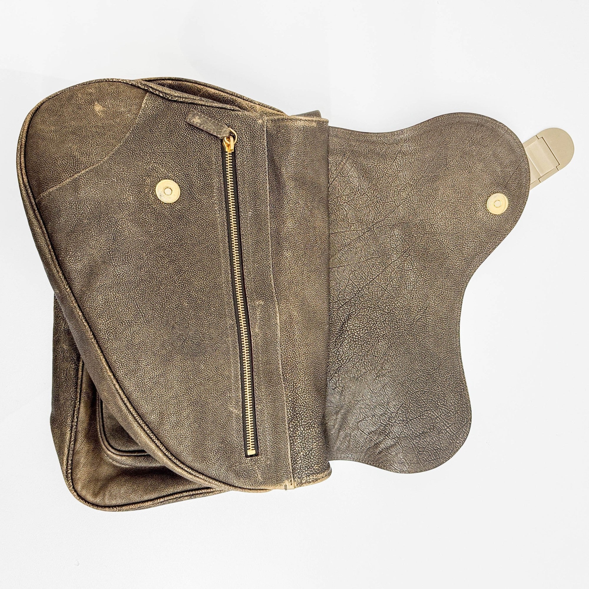 Gaucho Oyster Strap Gold Leather Shoulder Bag