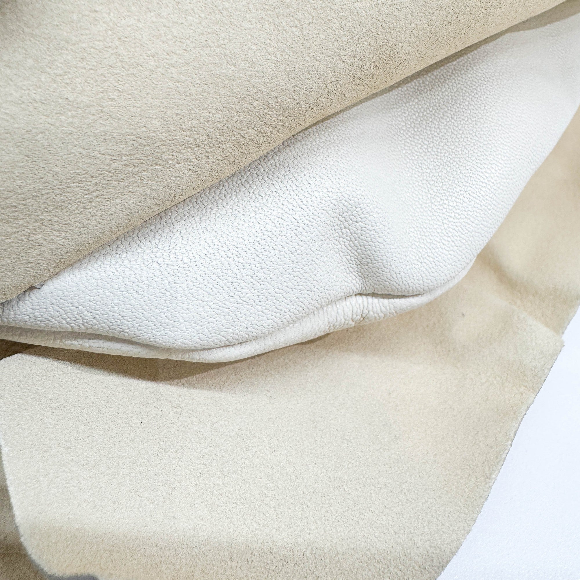 Saint Tropez Offwhite Leather Shoulder Bag