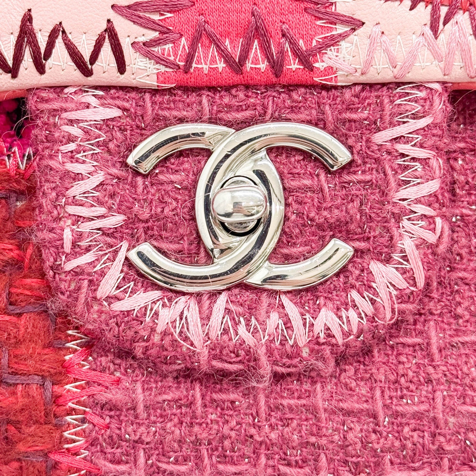 Jumbo Classic Flap Patchwork Multicolor Canvas Multifabric Shoulder Bag