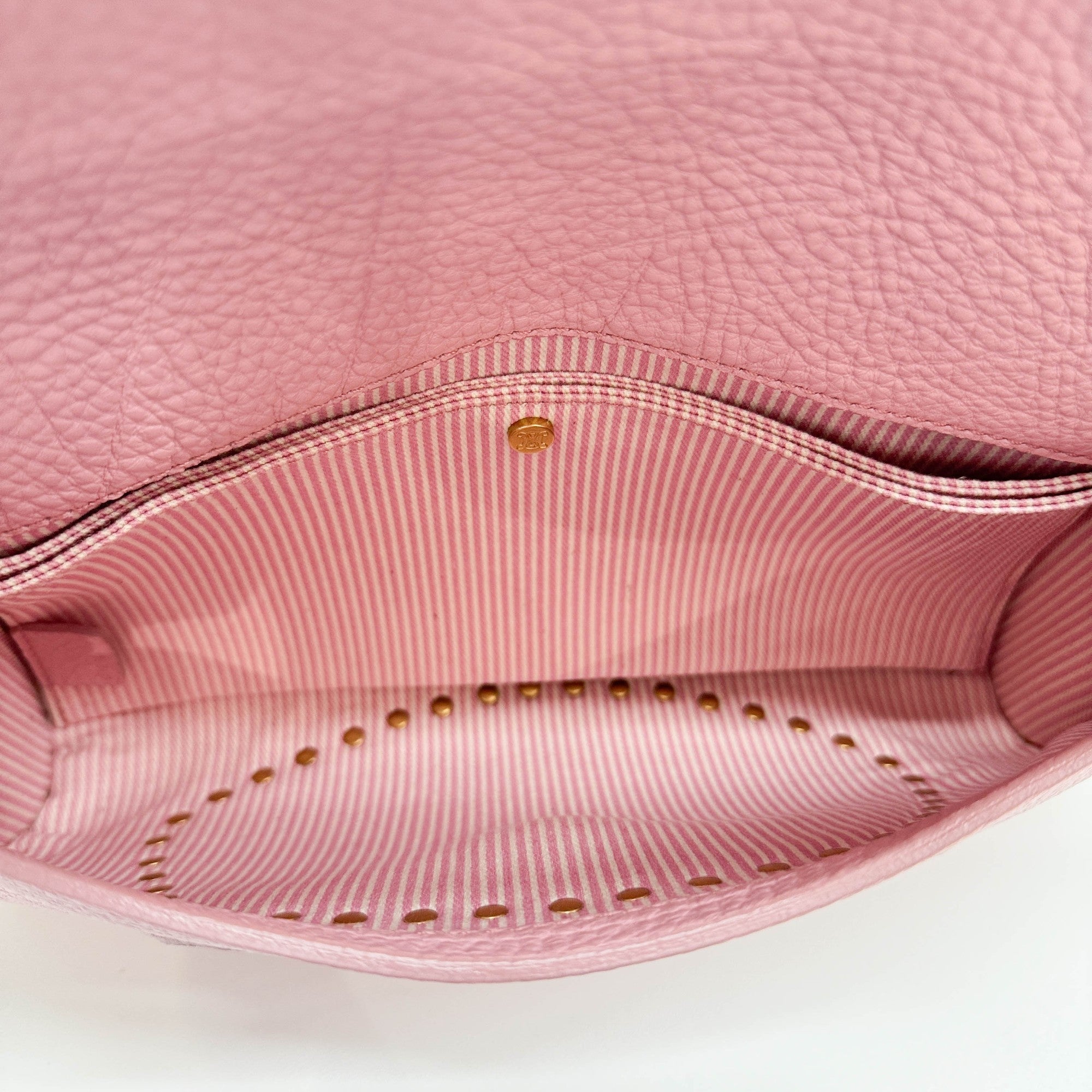 Poulbot Pink Leather Shoulder Bag