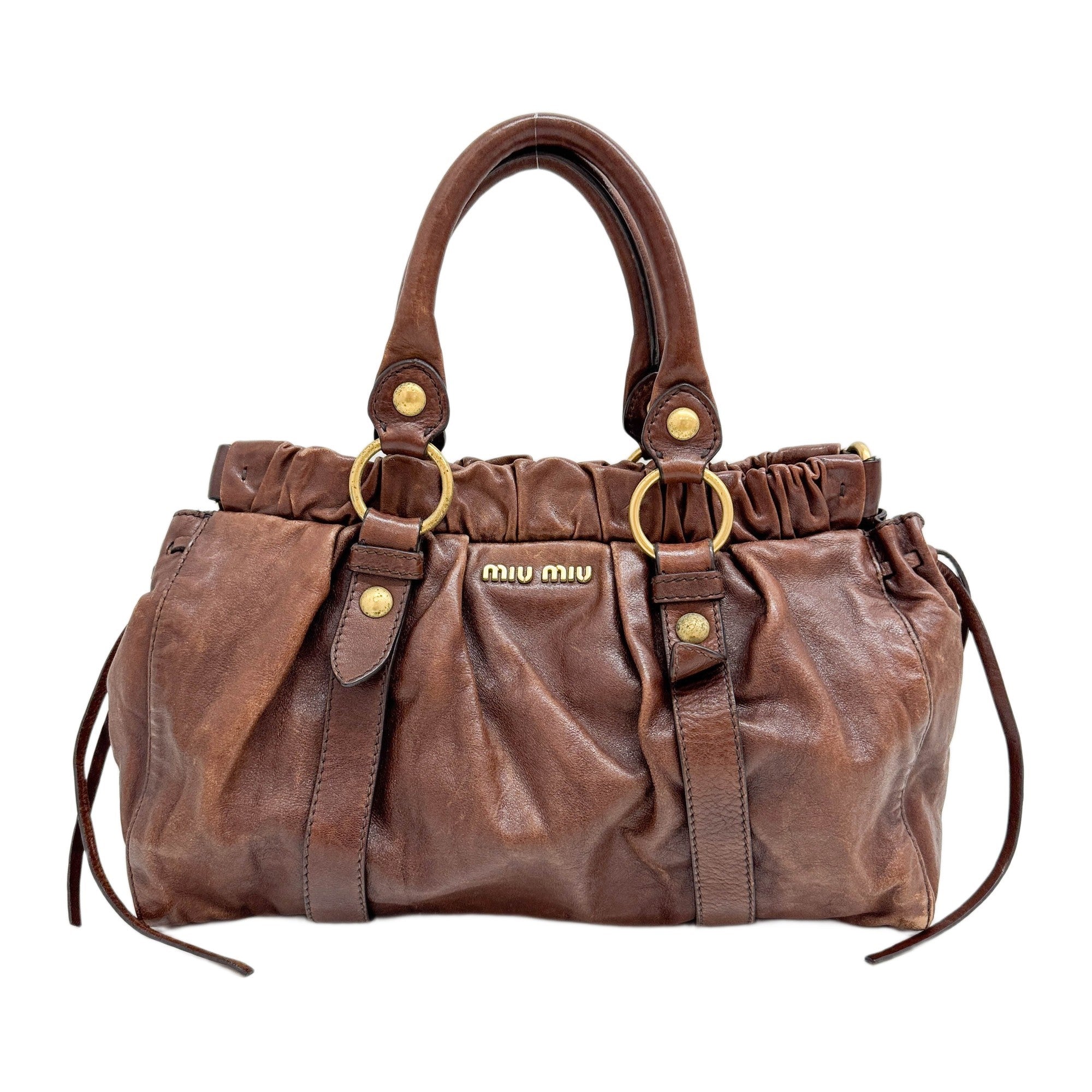 miu miu ヴィッテロラックス 上品アイボリー 大人可愛い レザーバック miu miu ヴィッテロラックス 上品アイボリー 大人可愛い レザーバック