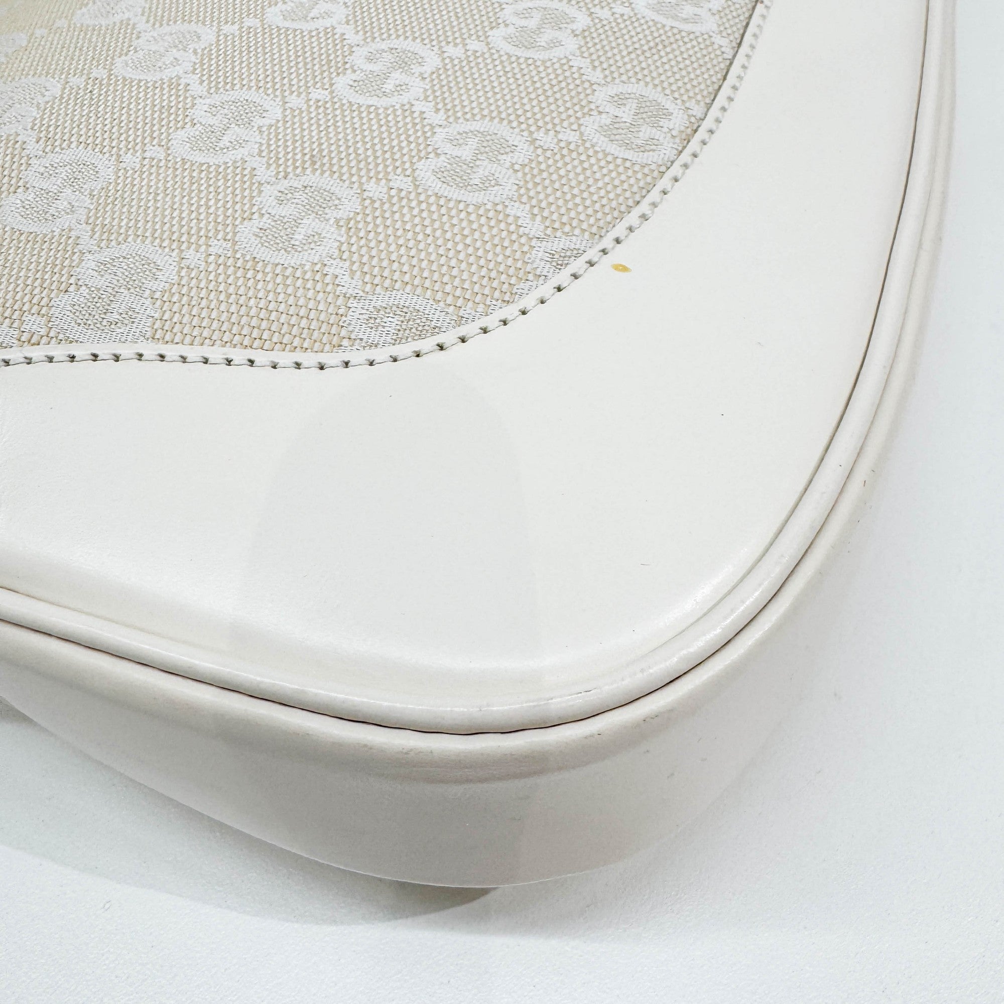 Jackie Beige GG Canvas Shoulder Bag