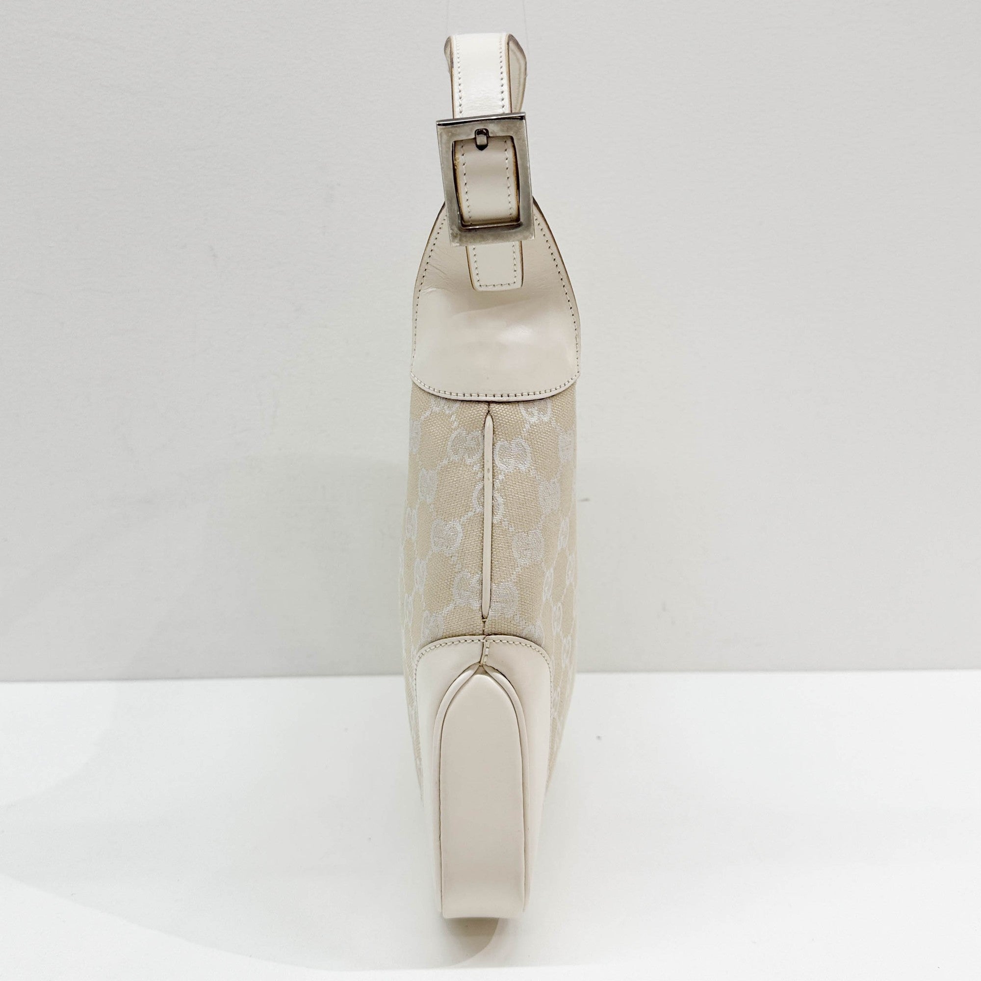 Jackie Beige GG Canvas Shoulder Bag