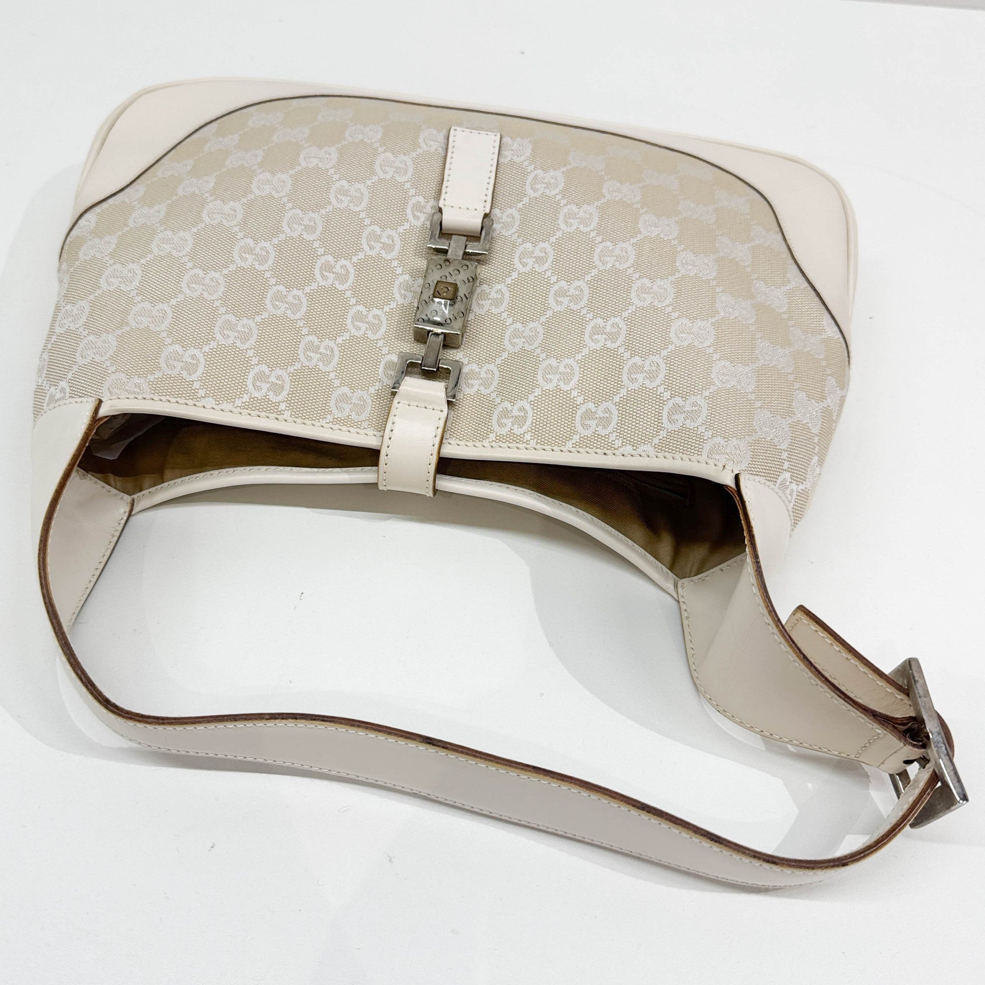 Jackie Beige GG Canvas Shoulder Bag