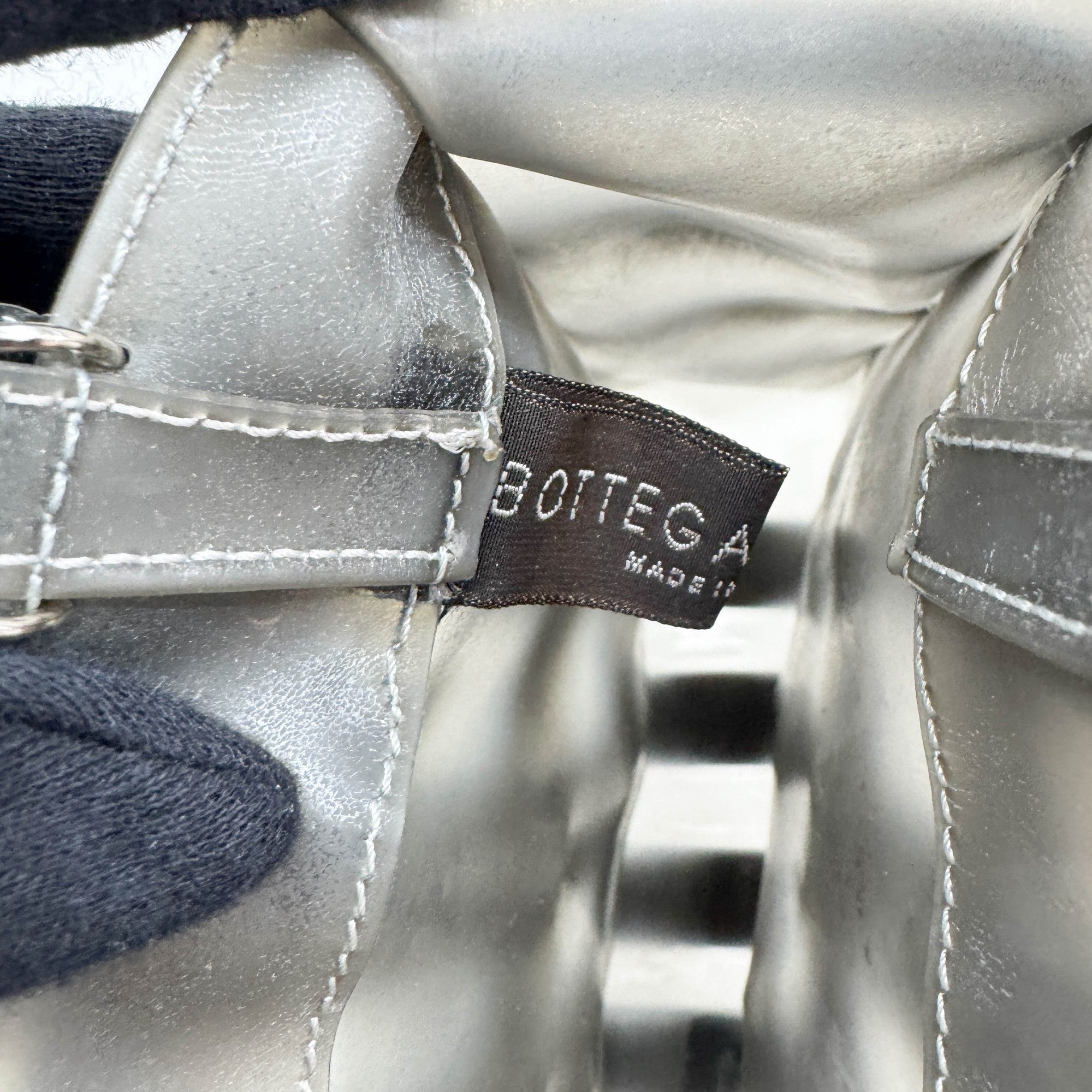 Intrecciato Gray Mother of Pearl Plastic Hand Bag