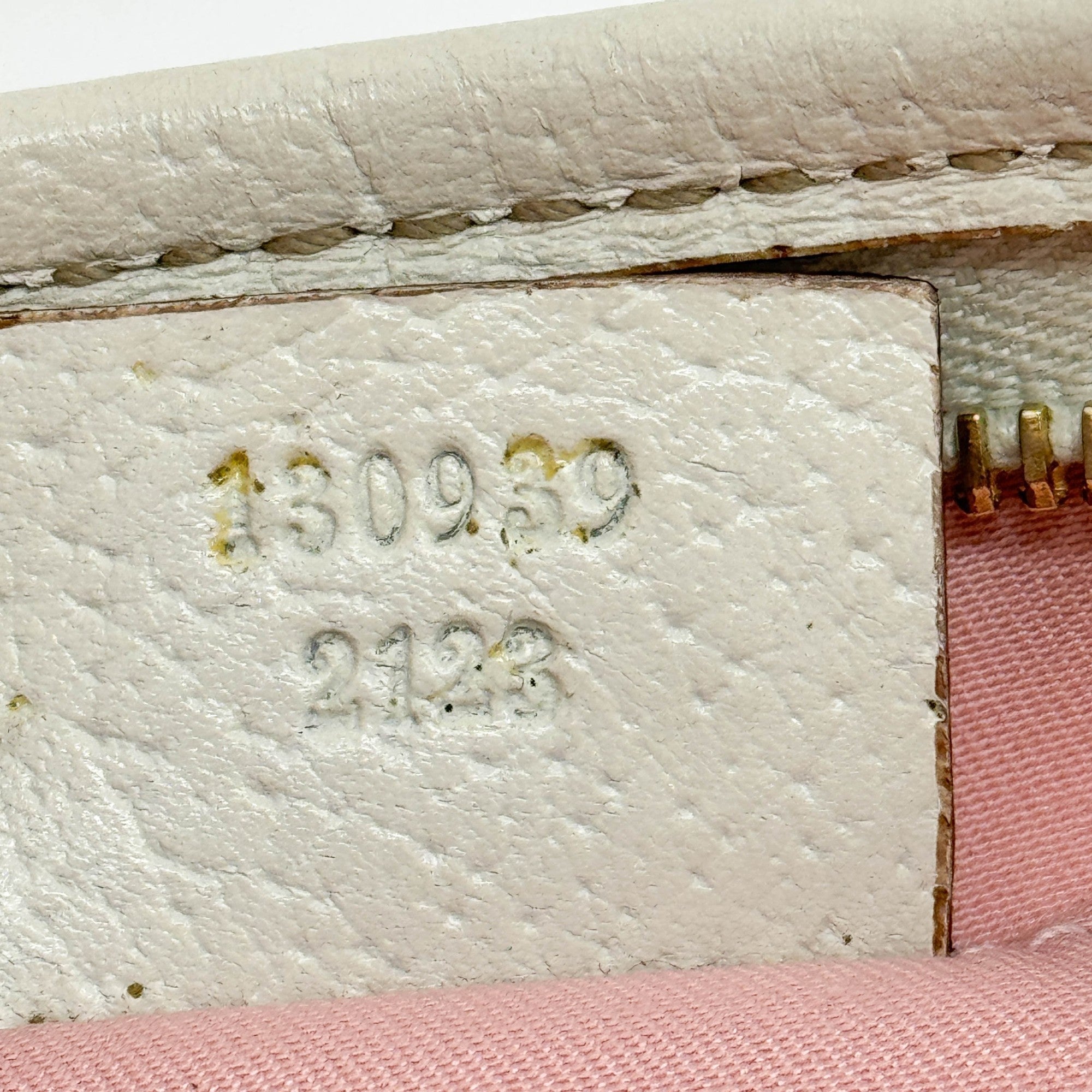 Abbey Pink GG Canvas Shoulder Bag