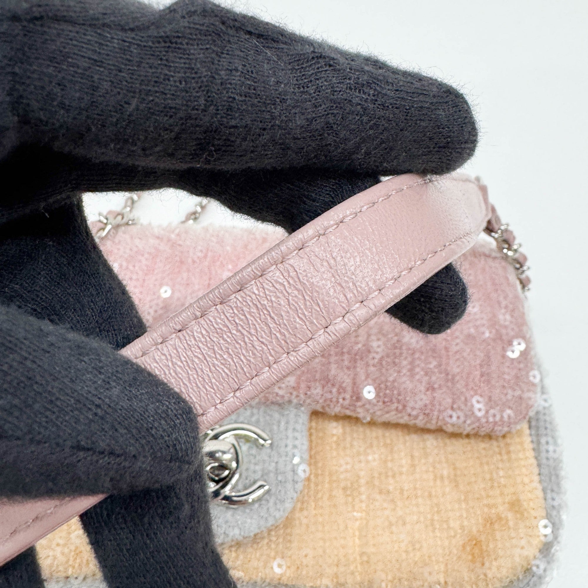 Small Waterfall Timeless Classic Pink Sequin Shoulder Bag