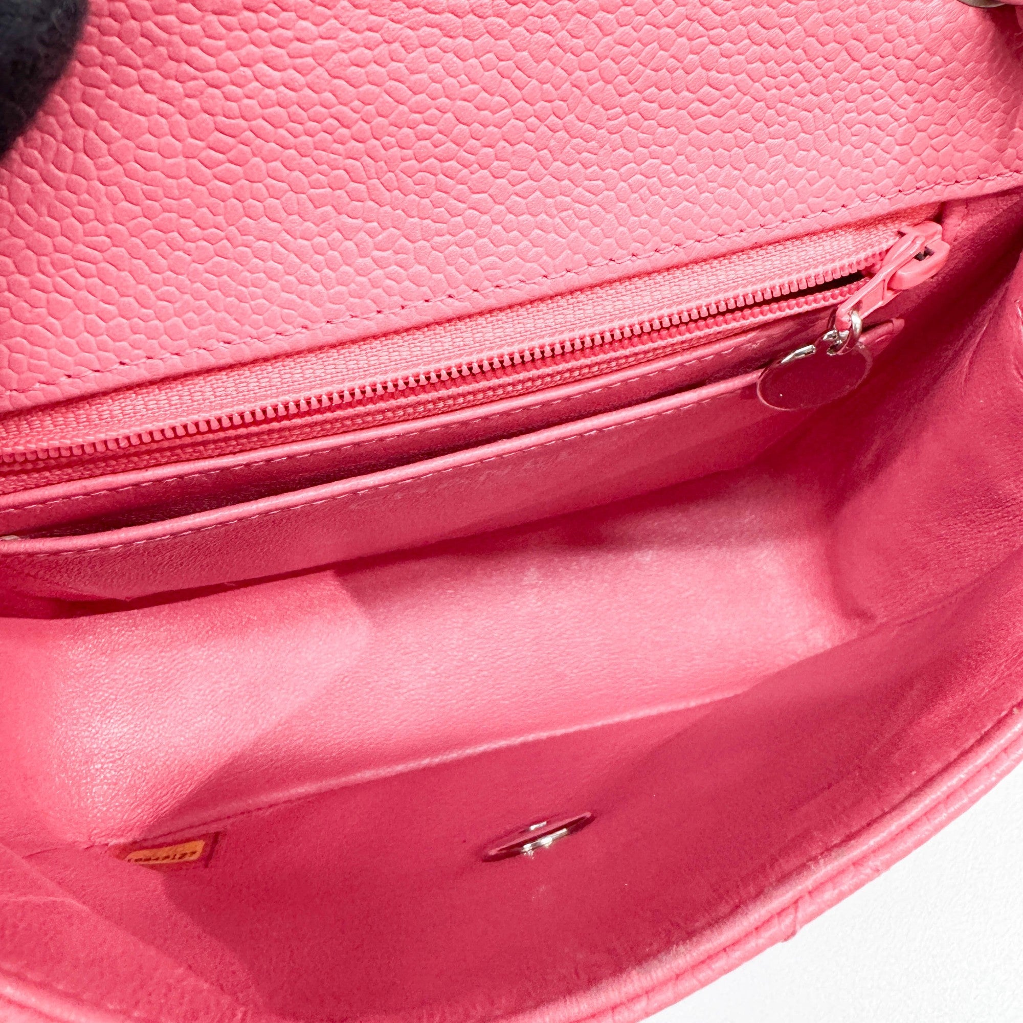 Mini Classic Flap Matelasse Pink Leather Shoulder Bag