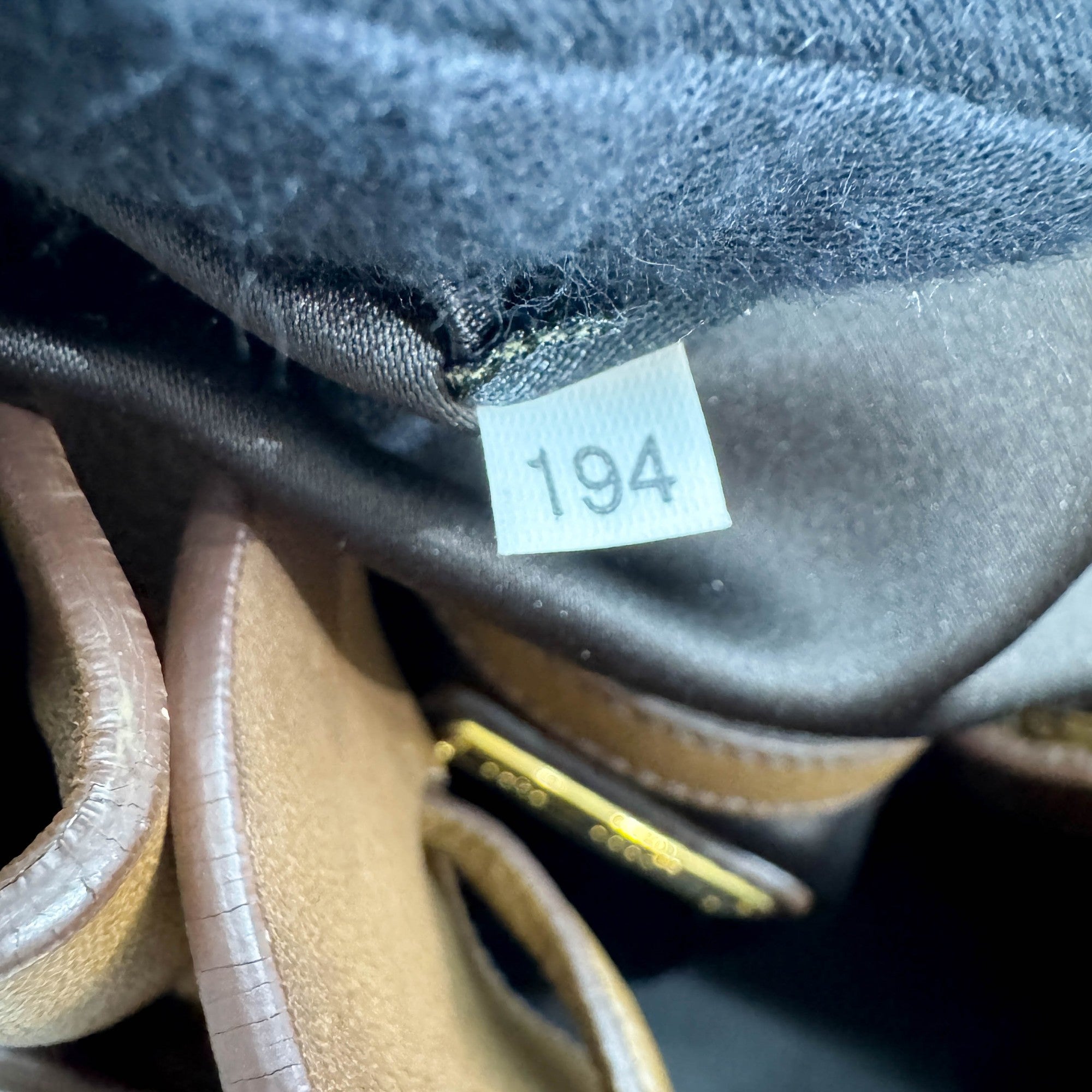 Vitello Lux Bow Brown Leather Shoulder Bag